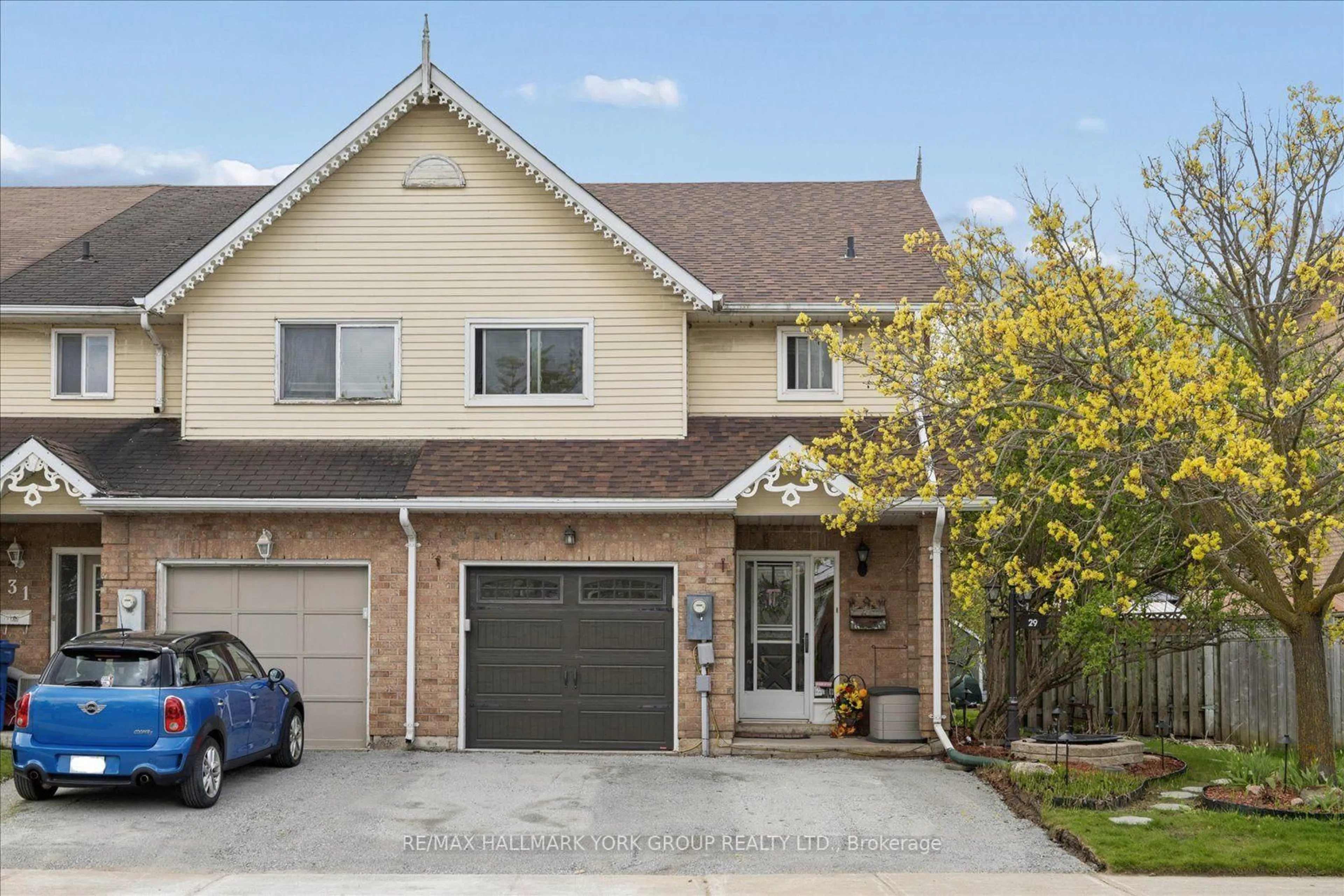 Home with brick exterior material, street for 29 Biscayne Blvd, Georgina Ontario L4P 2R4