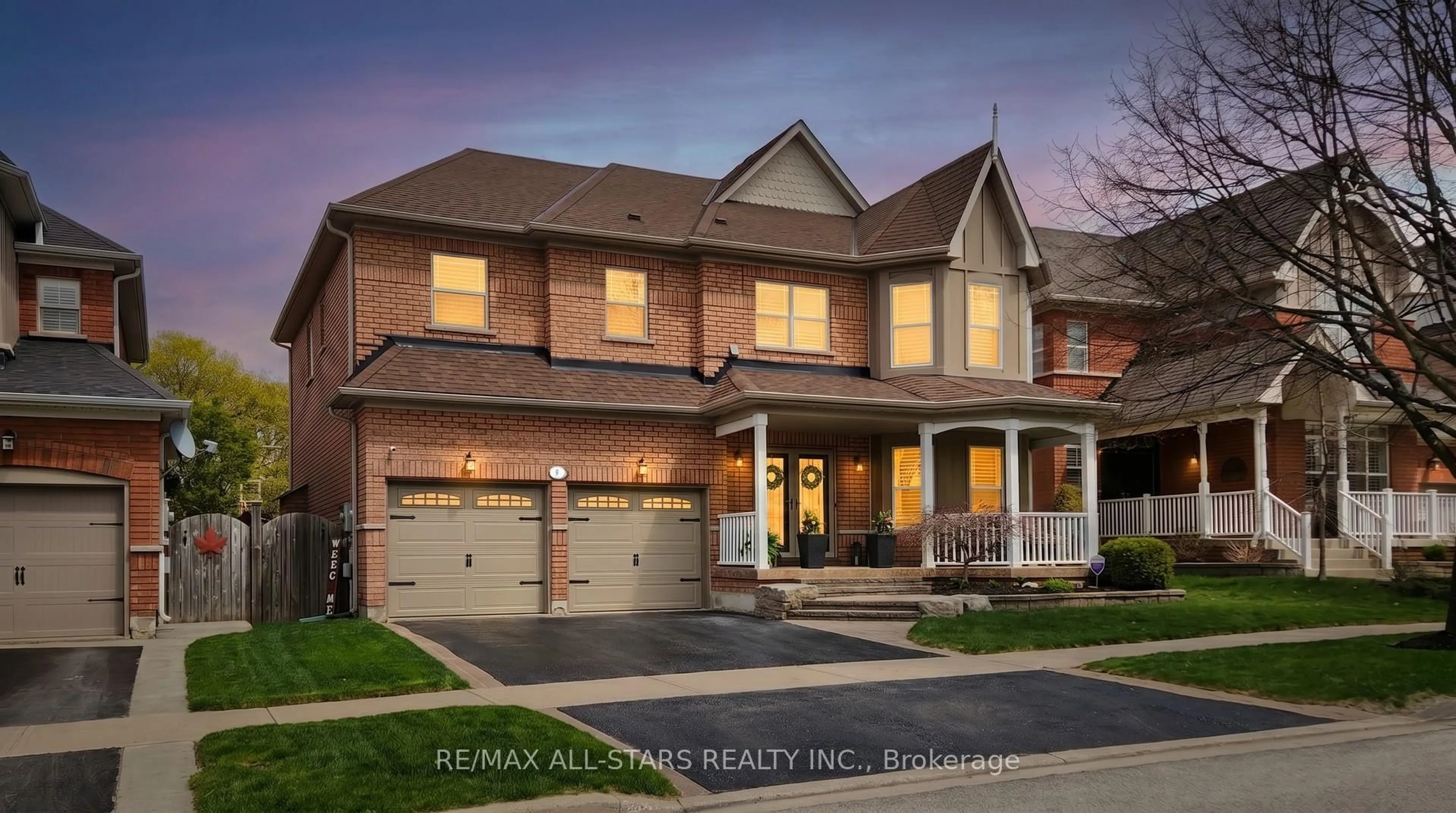 Home with brick exterior material, street for 9 Confederation Lane, Uxbridge Ontario L9P 1Z4