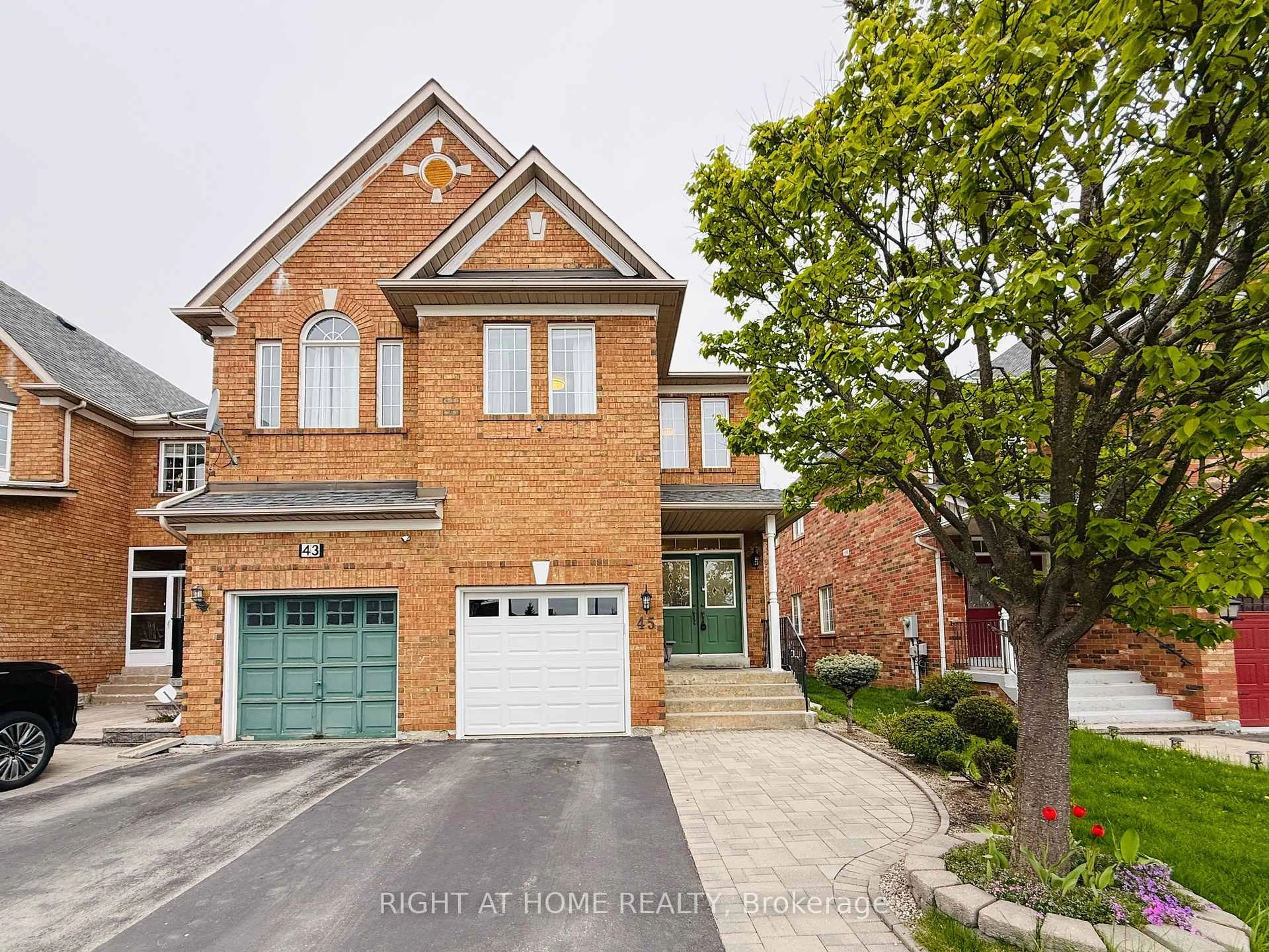 Home with brick exterior material, street for 45 Kimono Cres, Richmond Hill Ontario L4S 1X5