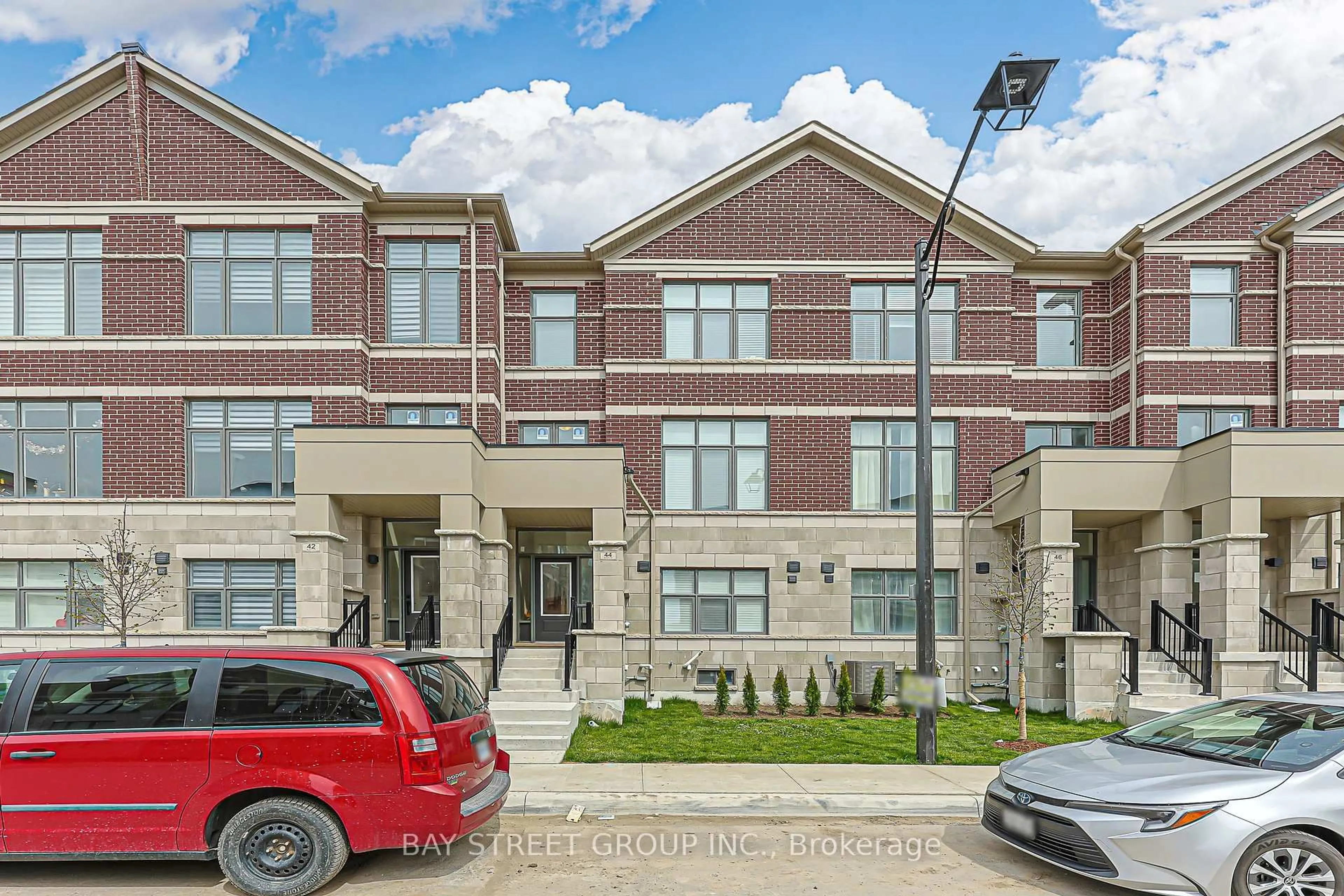 Home with brick exterior material, street for 44 Seine Lane, Richmond Hill Ontario L4S 0P9