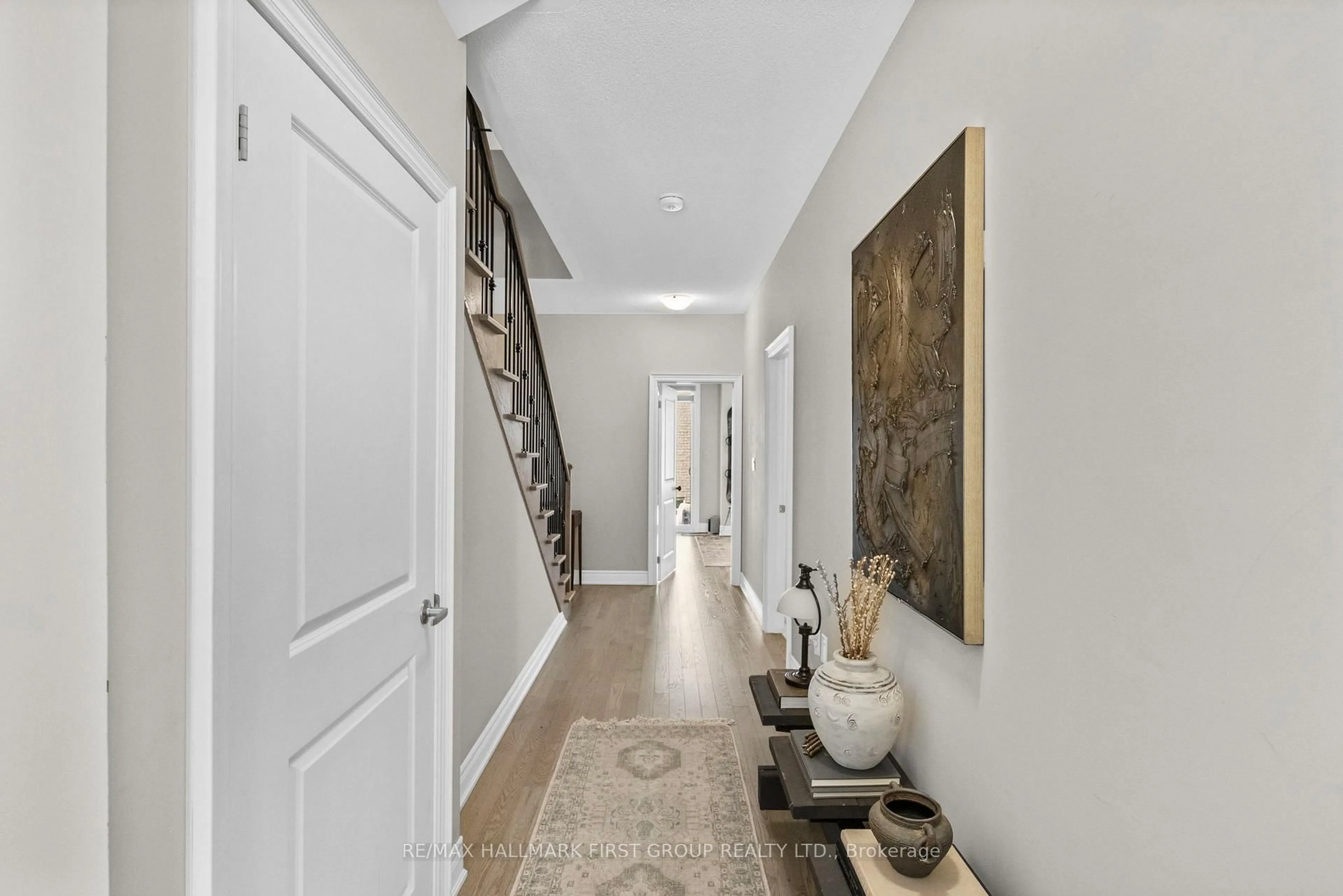 Indoor entryway for 22 Phillipsen Way, Markham Ontario L3S 0E9