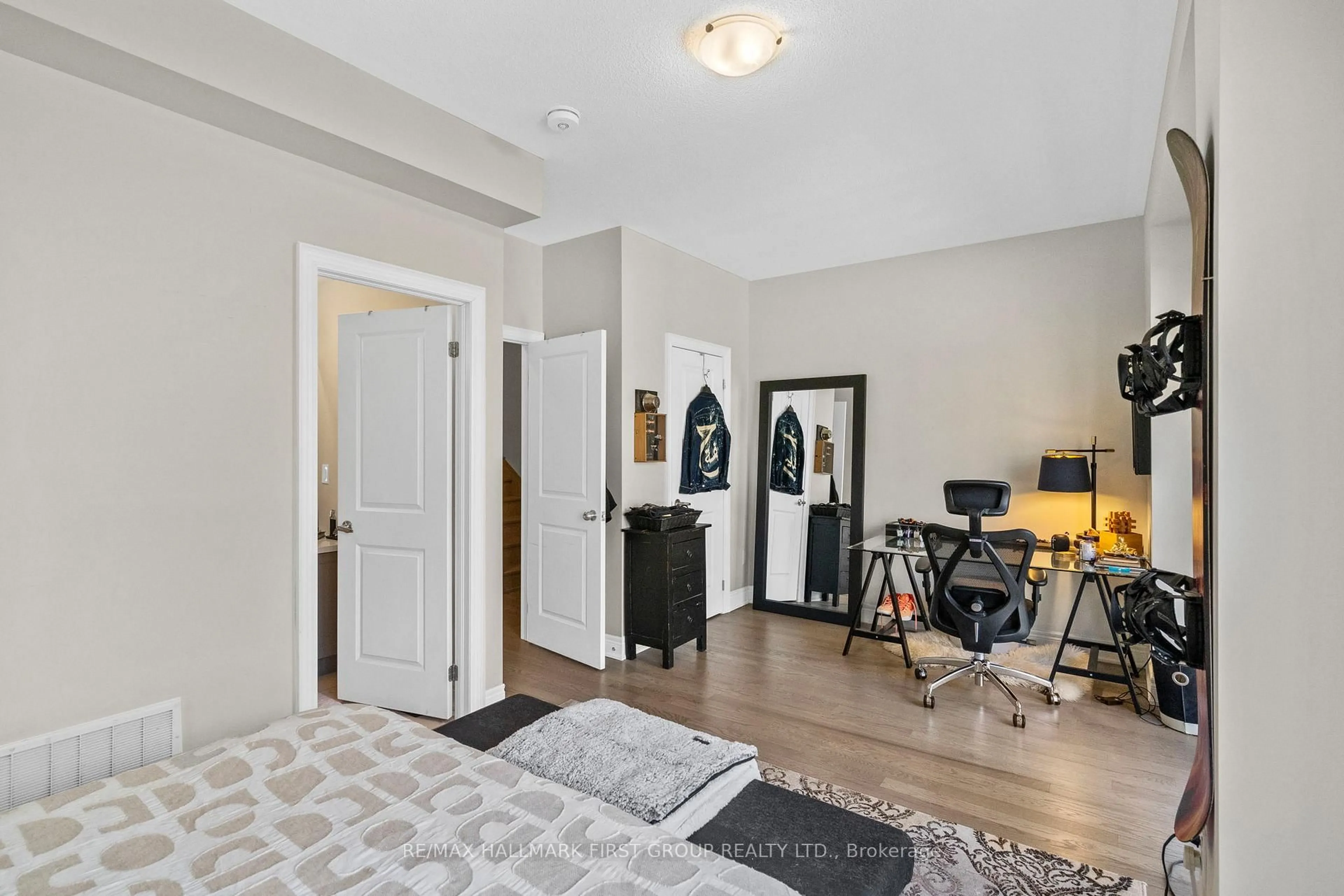 A pic of a room for 22 Phillipsen Way, Markham Ontario L3S 0E9