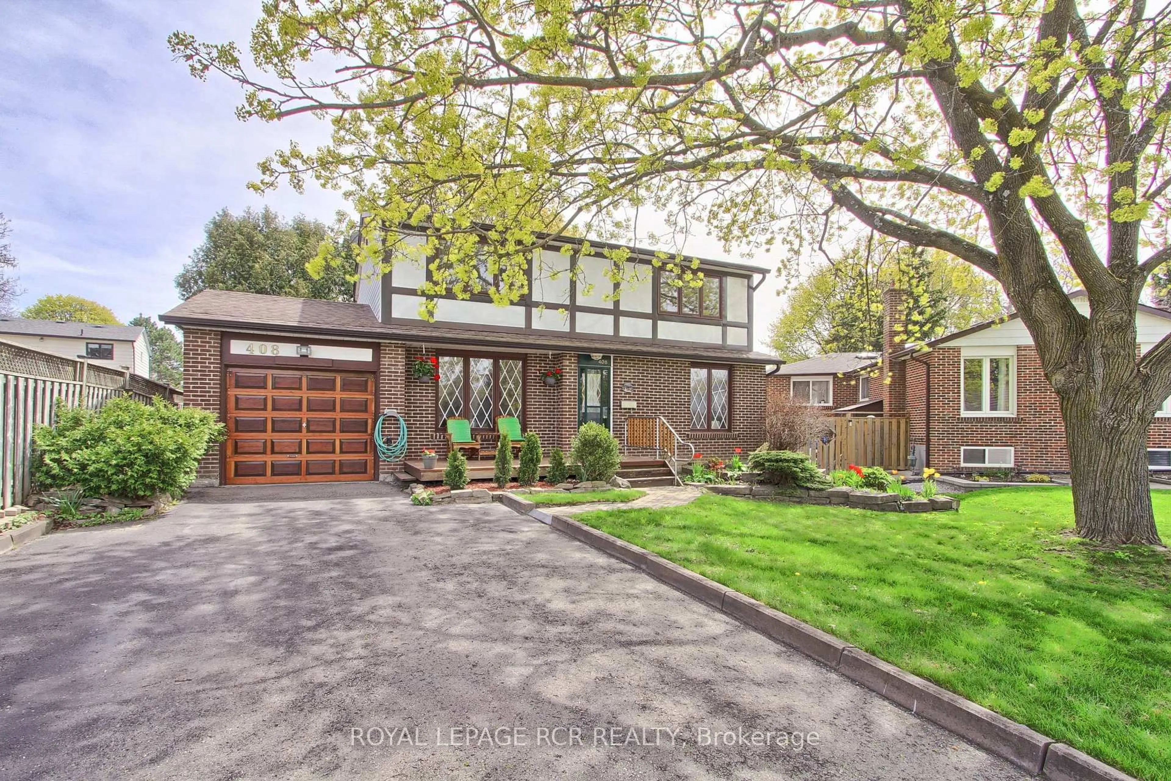 Home with brick exterior material, street for 408 Handley Cres, Newmarket Ontario L3Y 4T4