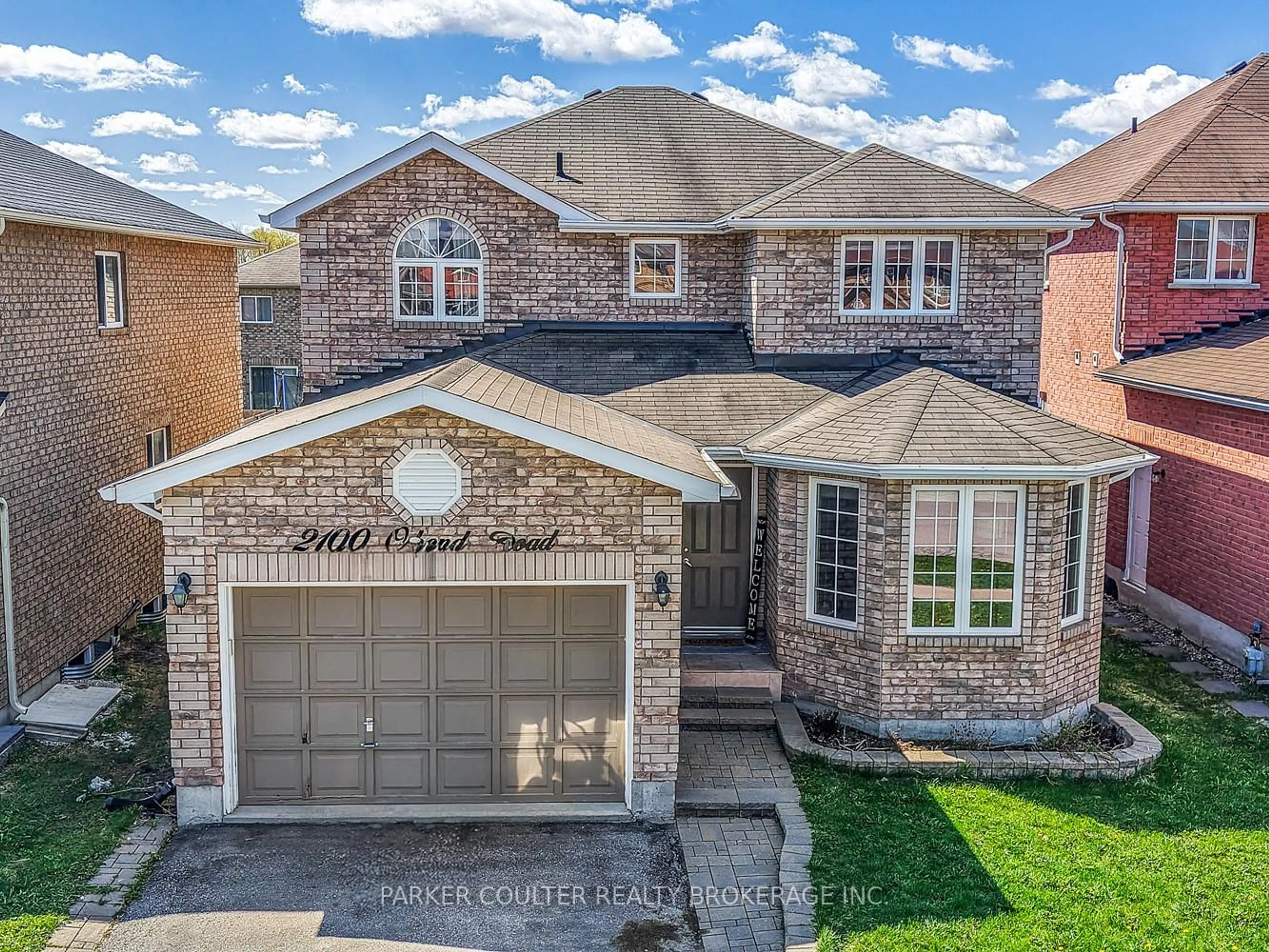 Home with brick exterior material, street for 2100 Osbond Rd, Innisfil Ontario L9S 0A9