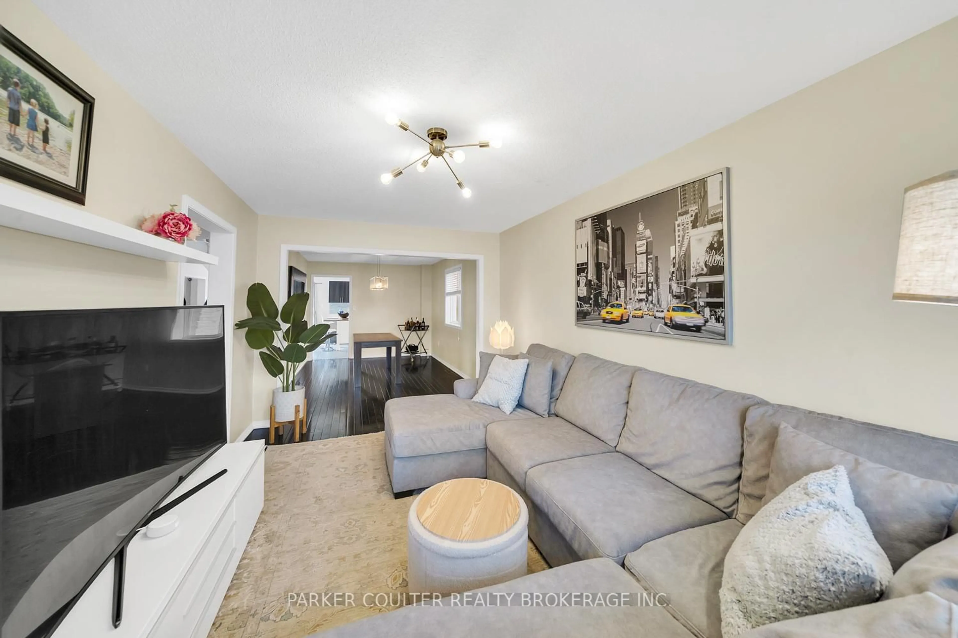 Living room with furniture, unknown for 2100 Osbond Rd, Innisfil Ontario L9S 0A9