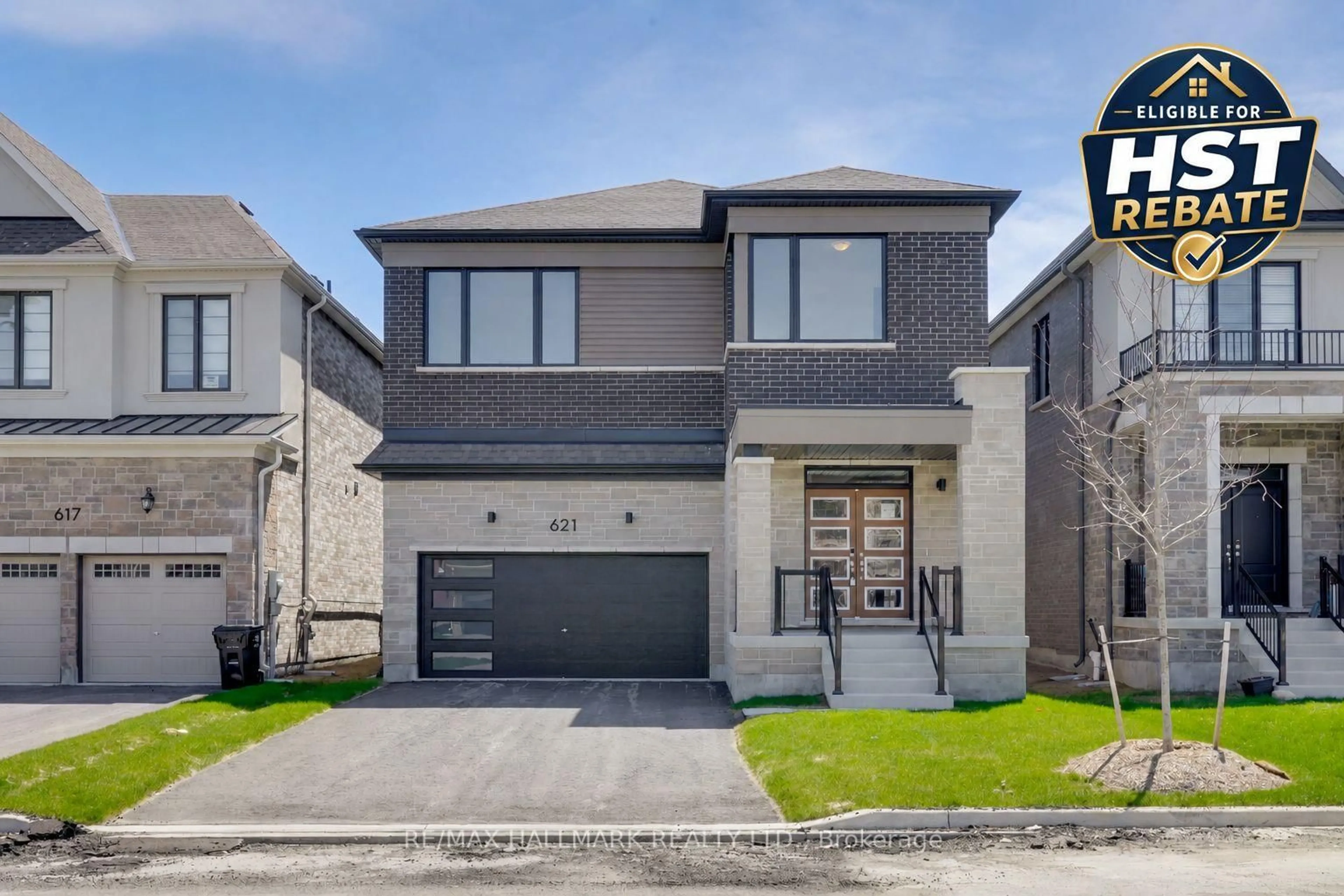 Home with brick exterior material, street for 621 Mika St, Innisfil Ontario L9S 0S2