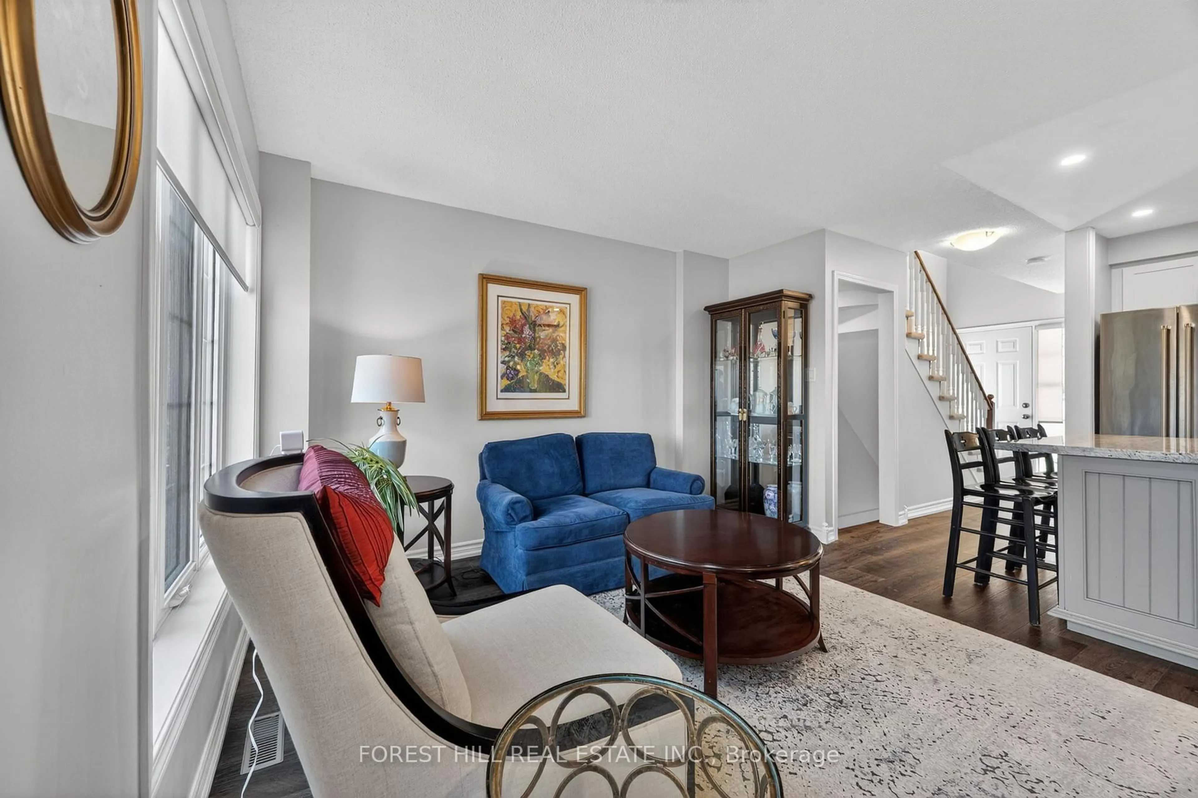 Living room with furniture, unknown for 667 Macnab Gate #4, Newmarket Ontario L3Y 8S5