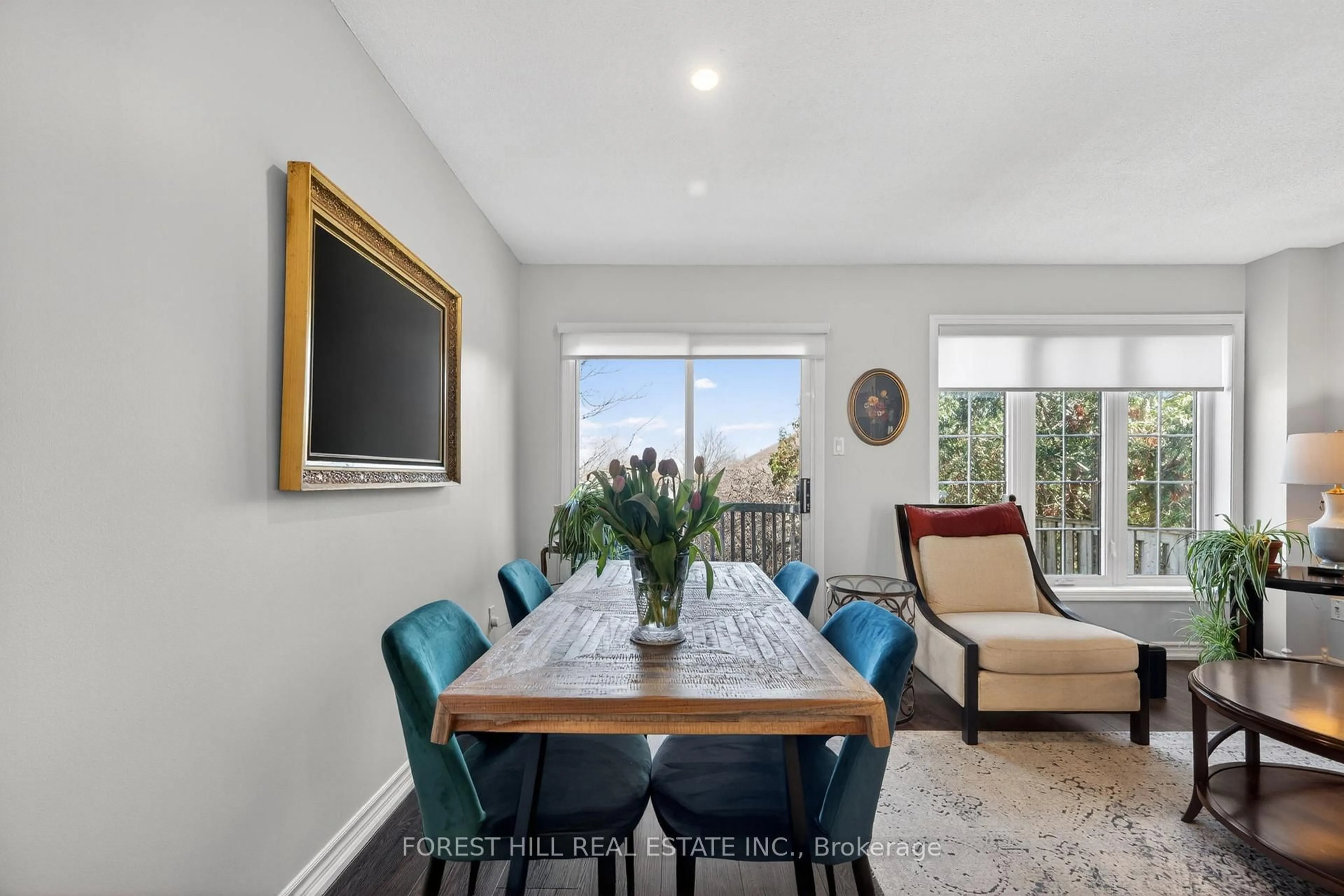 Dining room, unknown for 667 Macnab Gate #4, Newmarket Ontario L3Y 8S5