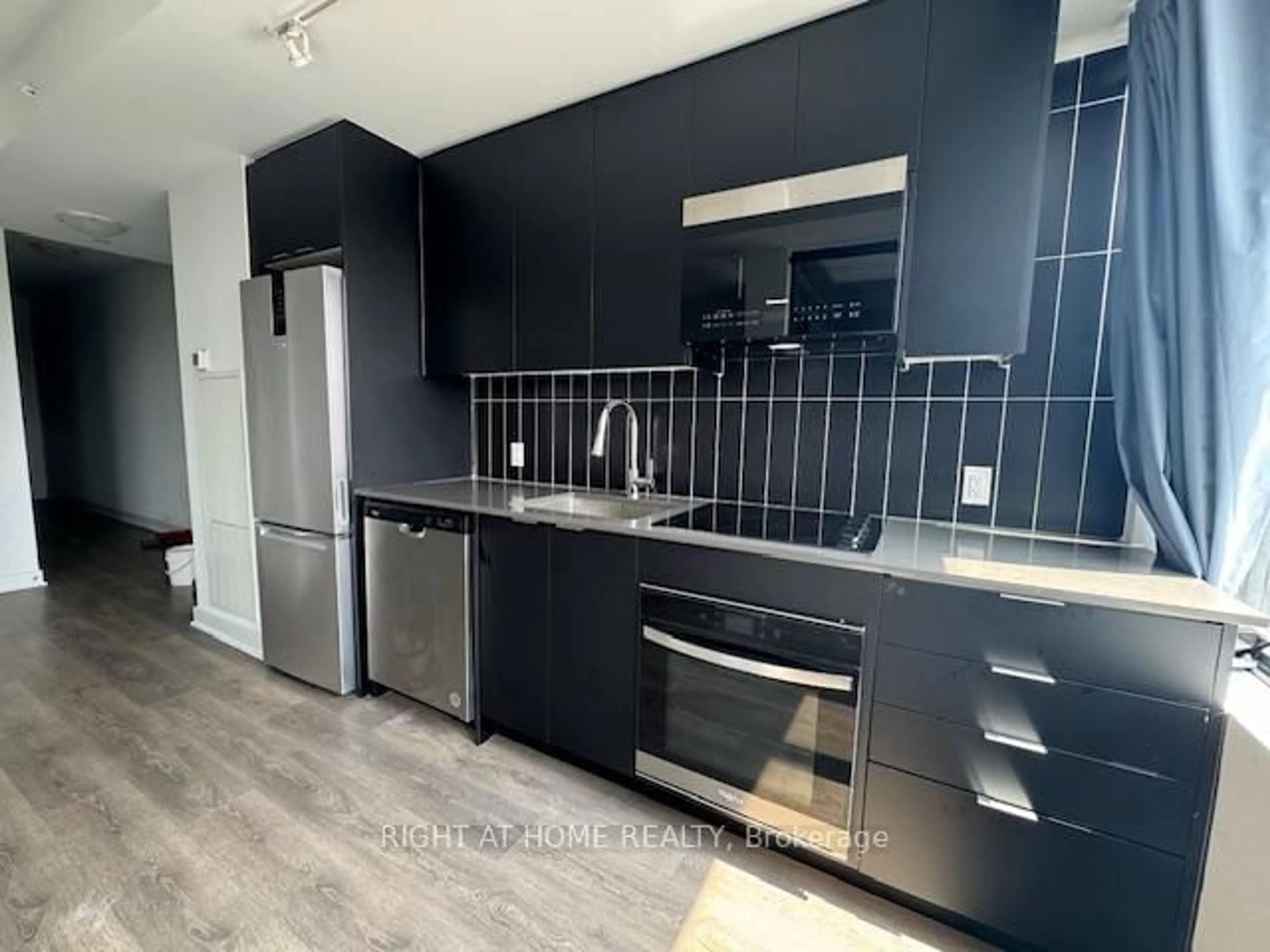Unknown for 2920 Highway7 Rd, Vaughan Ontario L4K 0P4