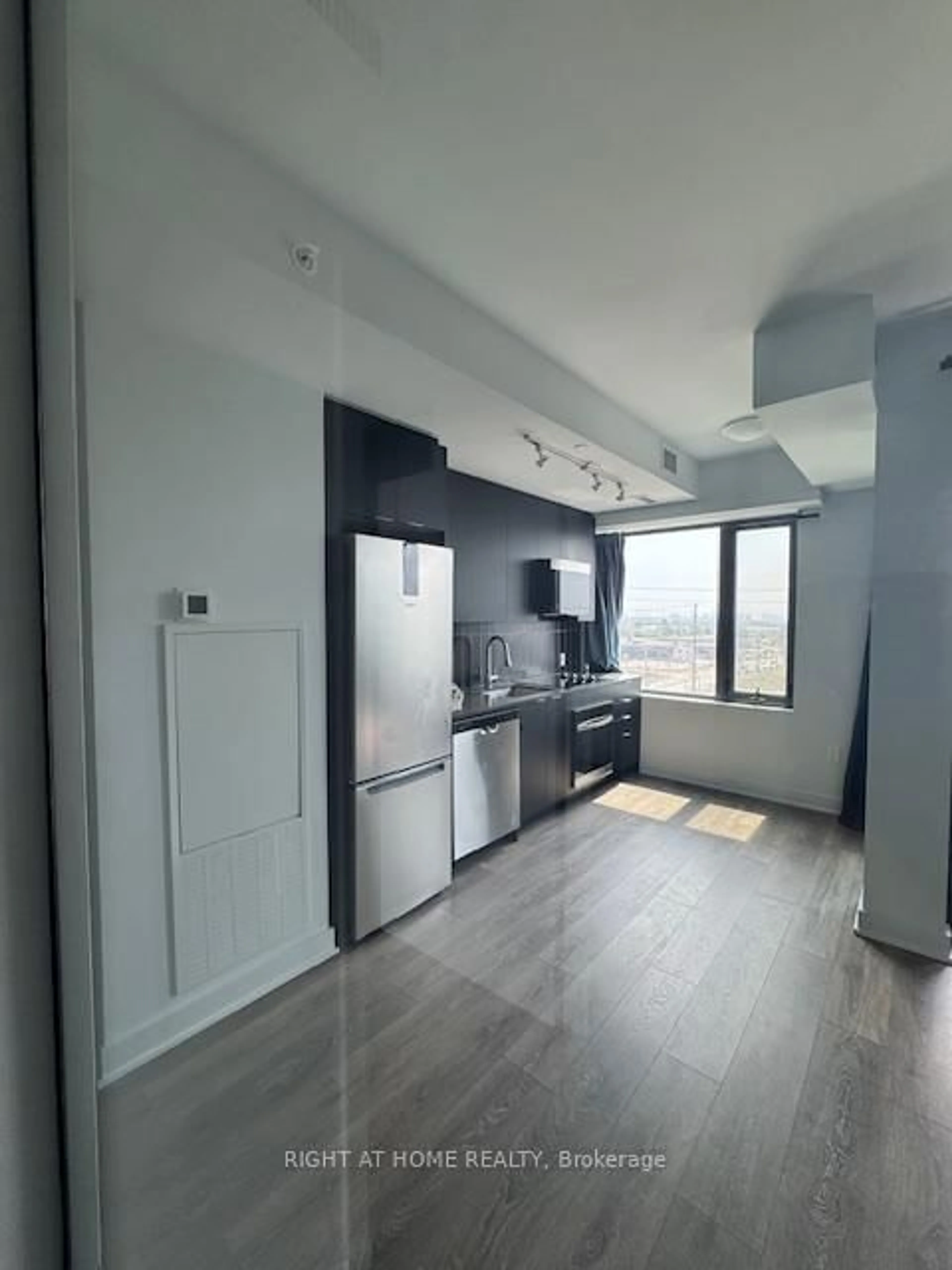 Unknown for 2920 Highway7 Rd, Vaughan Ontario L4K 0P4
