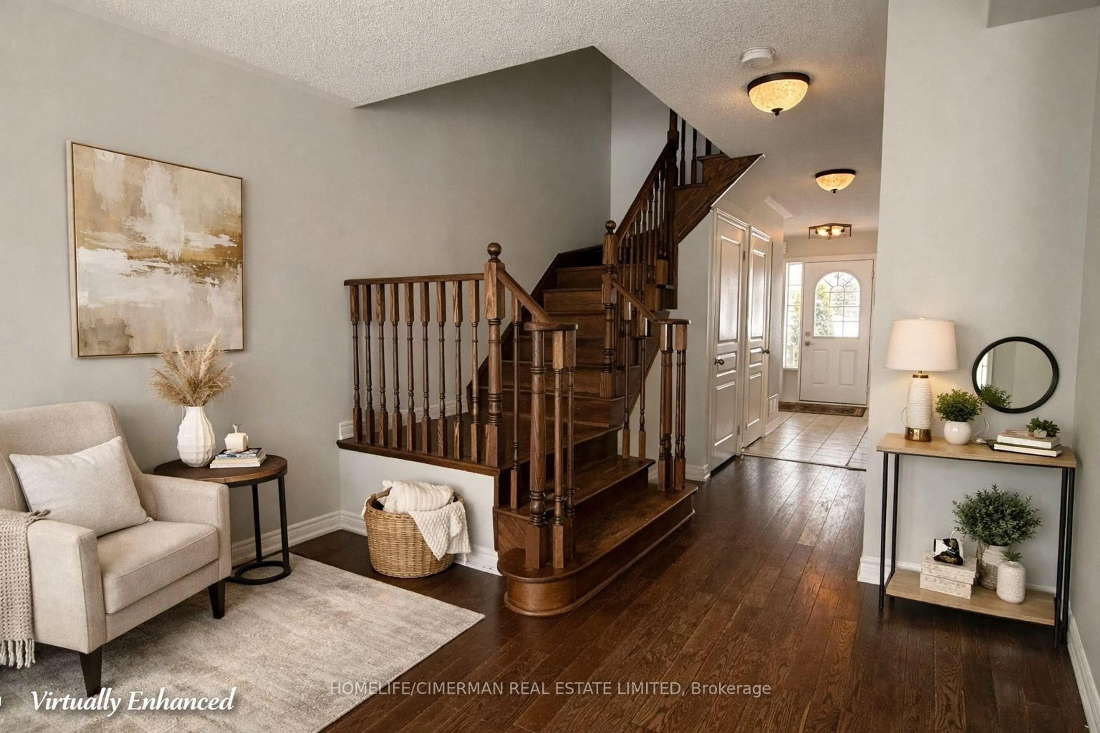Indoor entryway for 26 Wyndham Circ, Georgina Ontario L0E 1R0