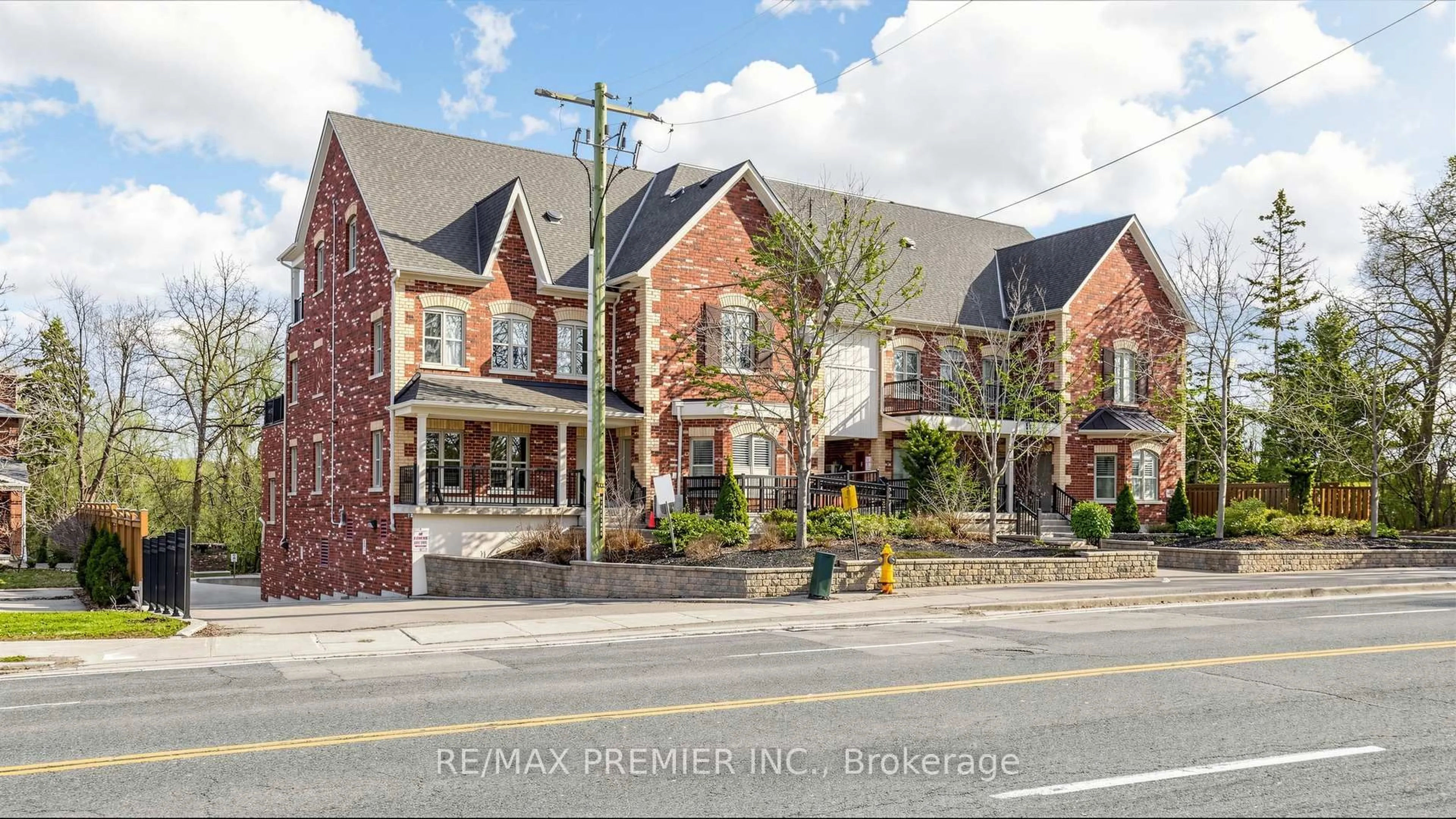 Home with brick exterior material, street for 9589 Keele St #106, Vaughan Ontario L6A 5M1