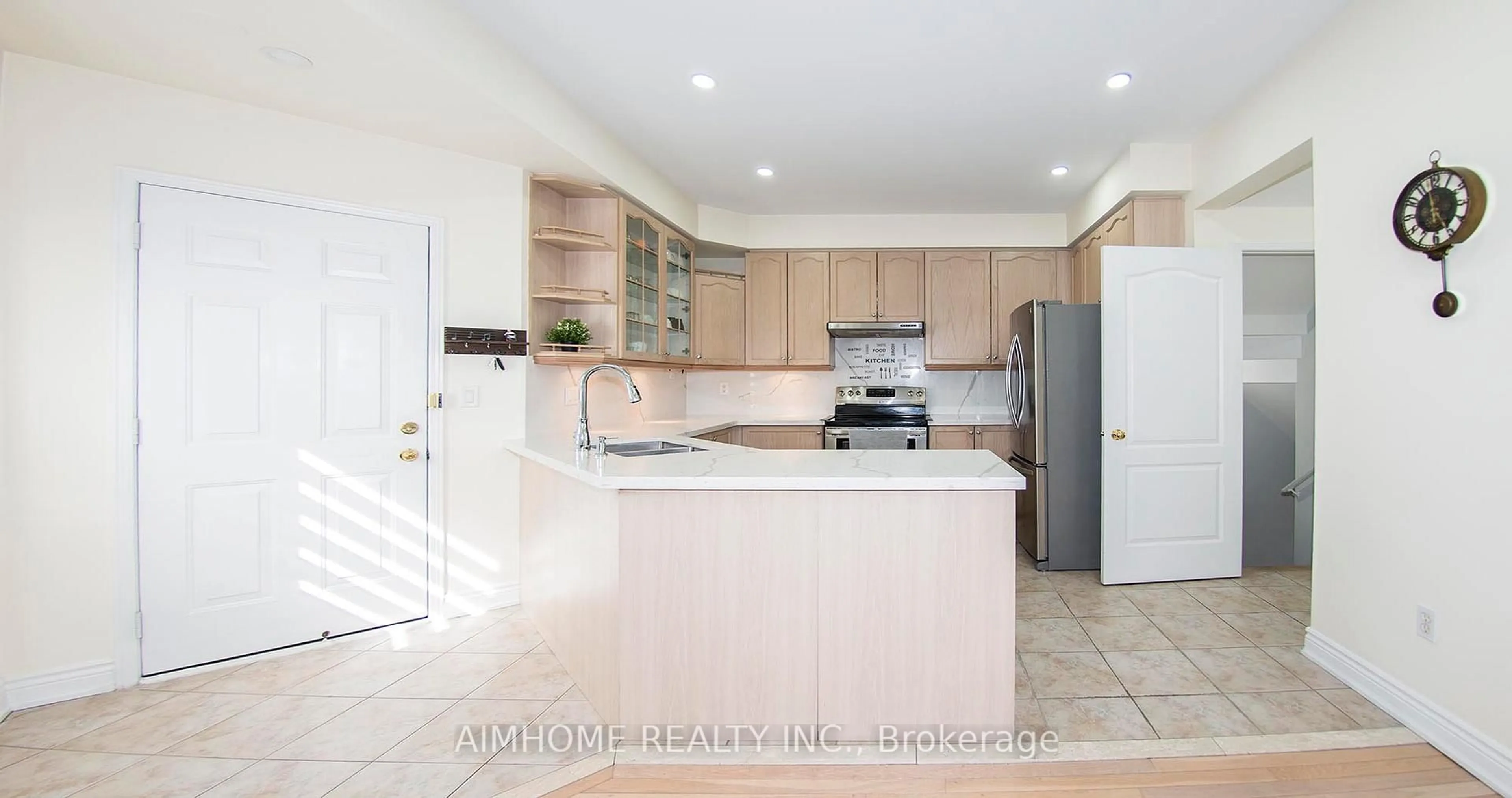 Open concept kitchen, ceramic/tile floor for 118 Emery Hill Blvd, Markham Ontario L6C 2S5