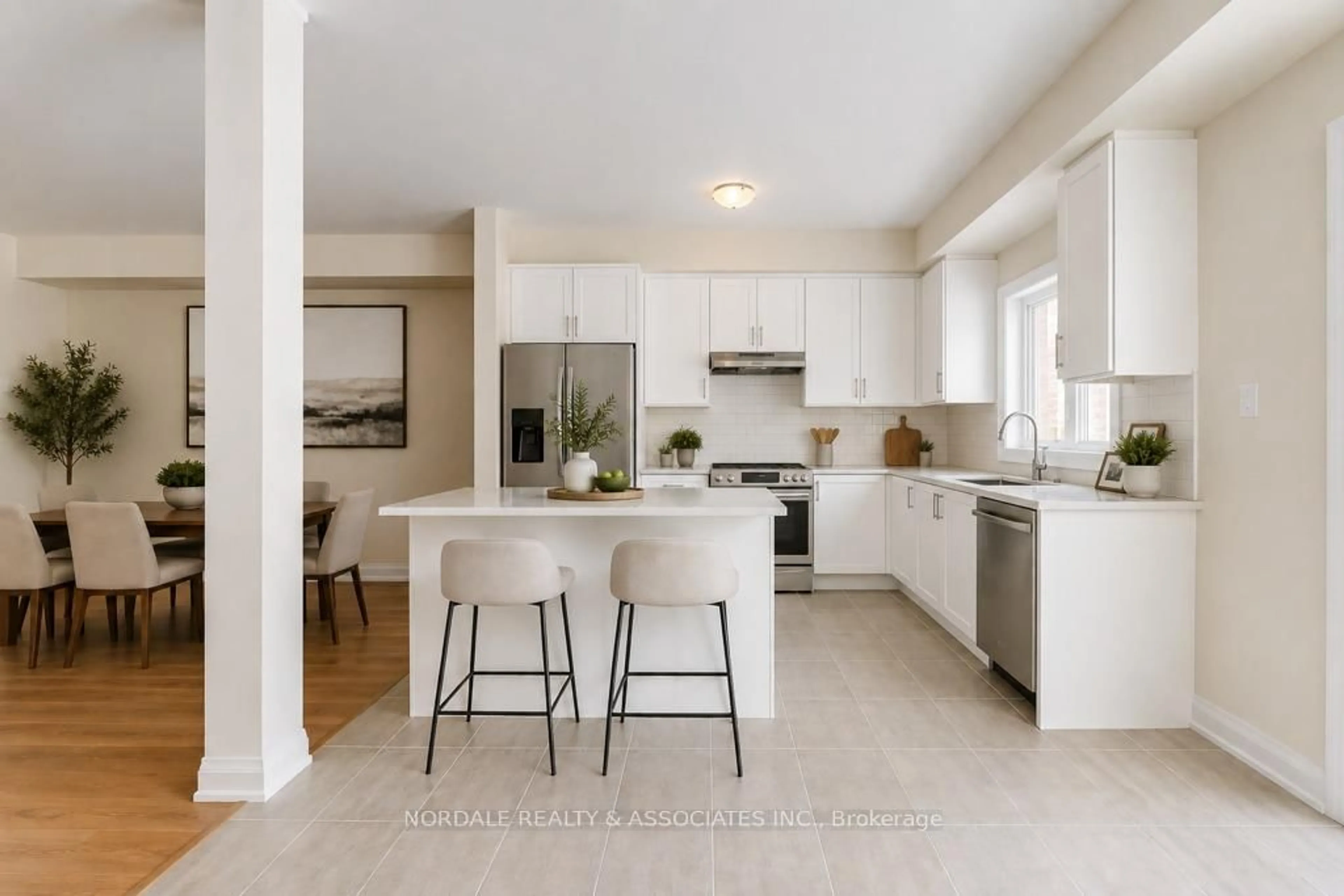 Open concept kitchen, ceramic/tile floor for 172 Seguin St, Richmond Hill Ontario L4E 1N3