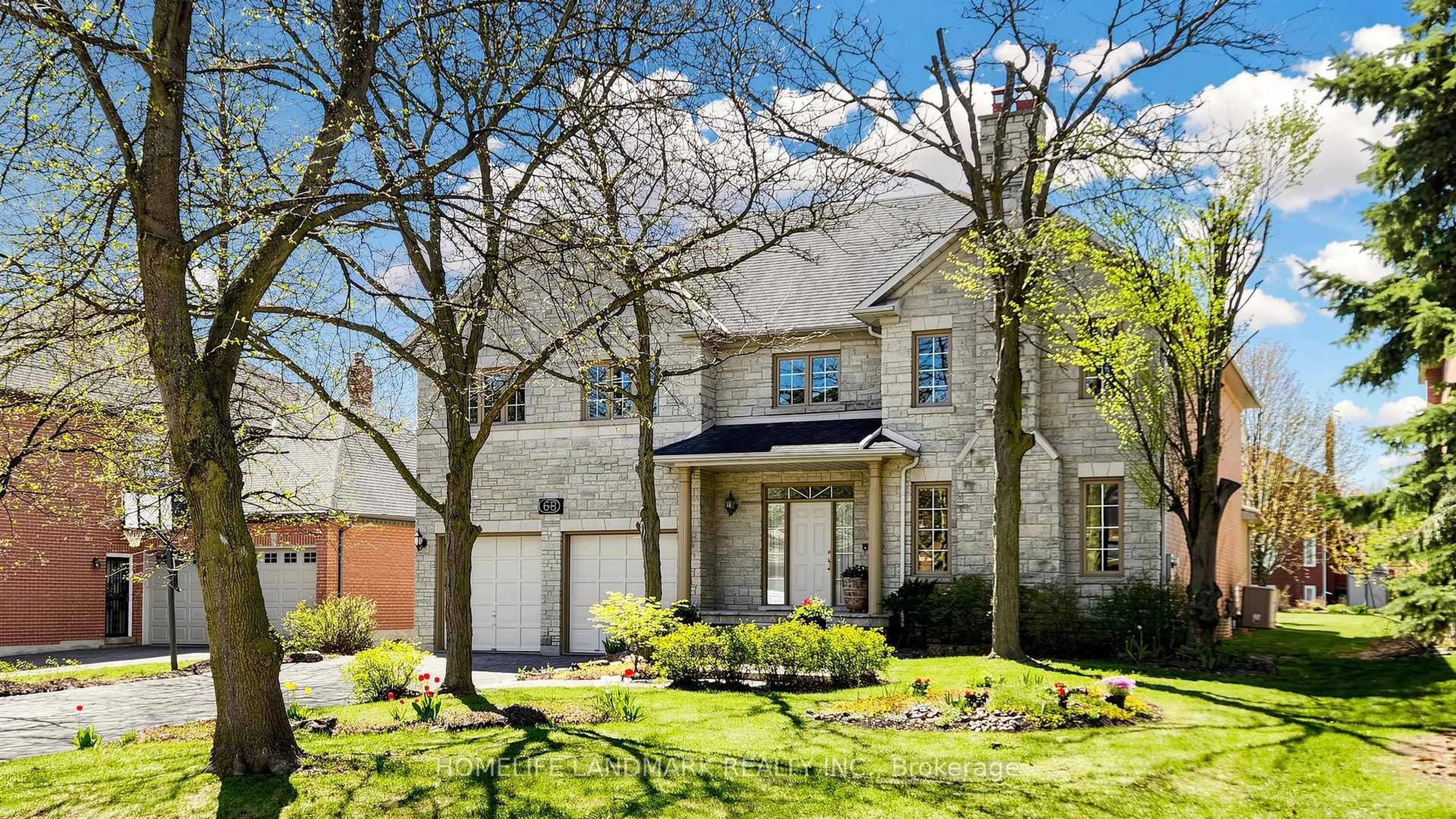 Home with brick exterior material, street for 68 Lytton Blvd, Richmond Hill Ontario L4B 3H4