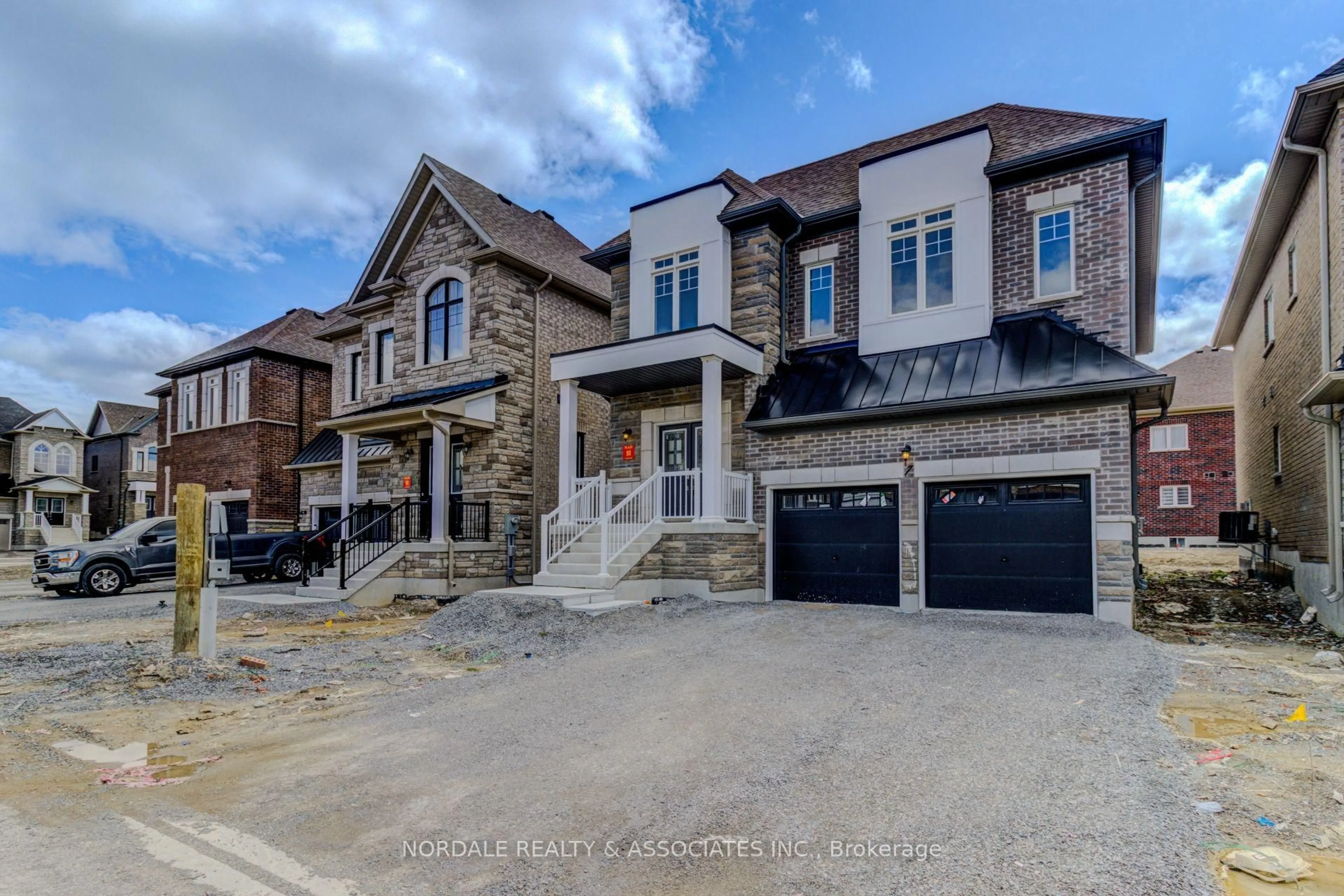 Home with brick exterior material, street for 7 La Reine Ave, Richmond Hill Ontario L4E 1N7