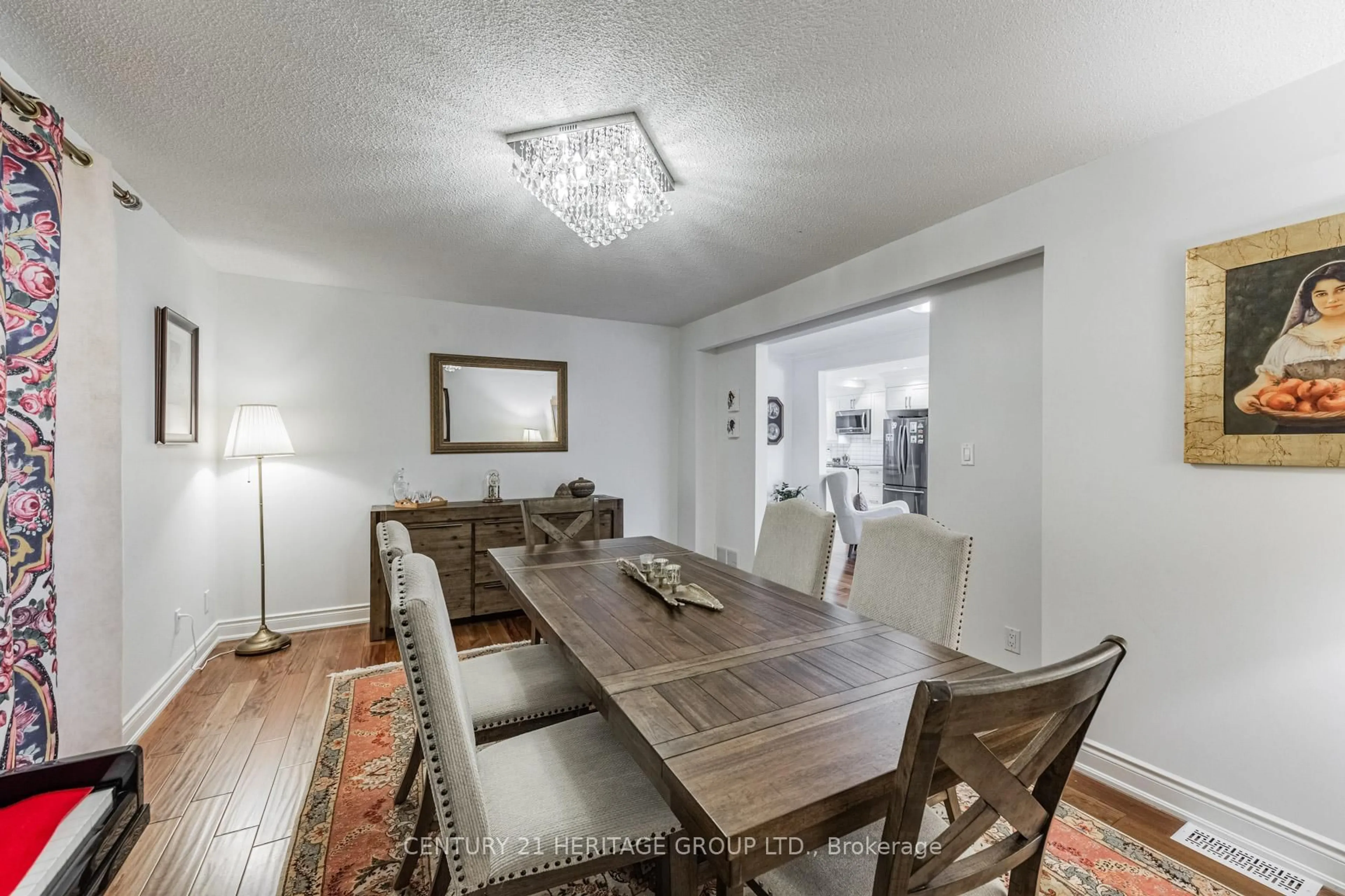 Dining room, wood/laminate floor for 36 Hallmark Crt, Vaughan Ontario L4J 3A4