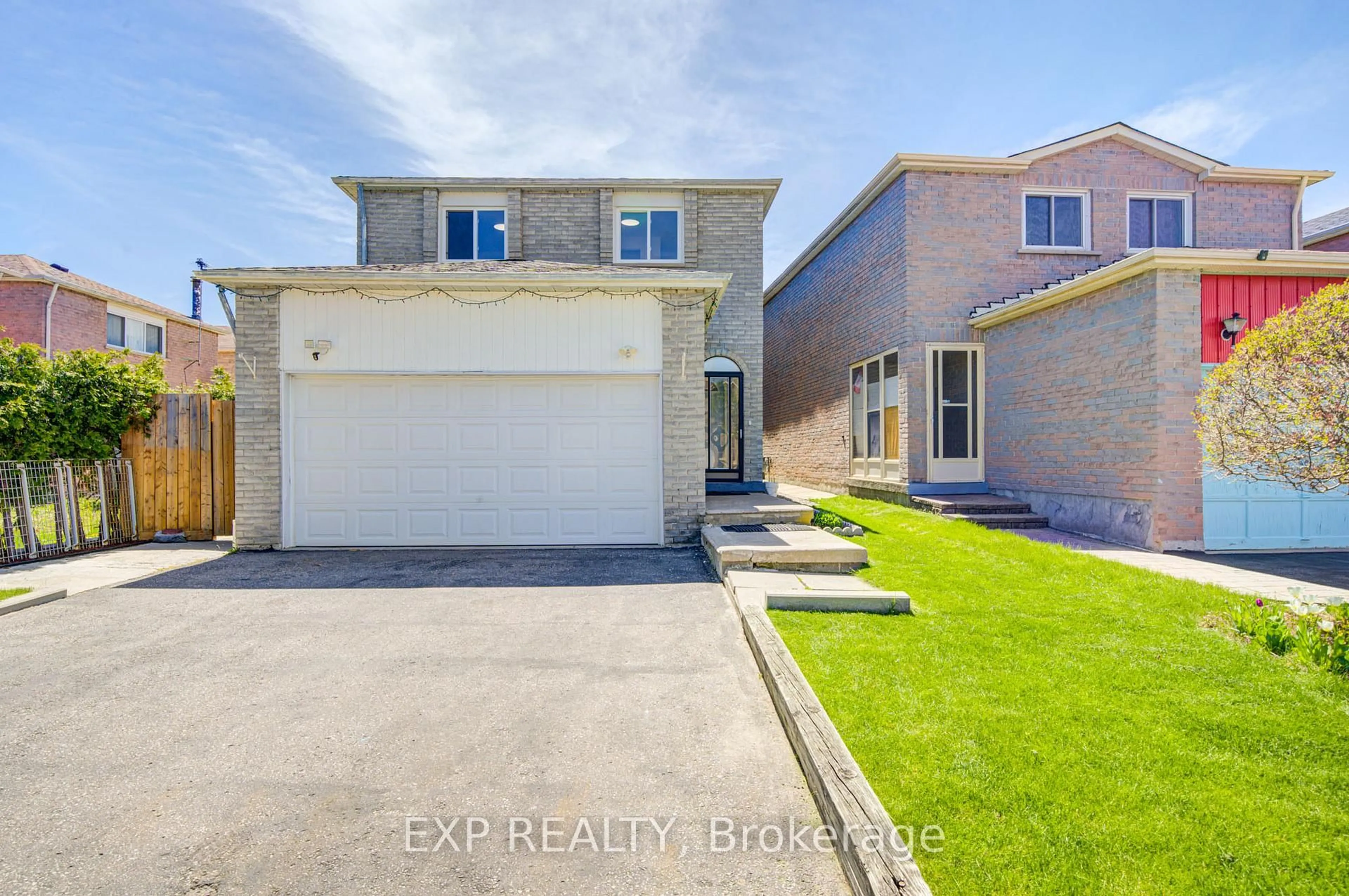 A pic from outside/outdoor area/front of a property/back of a property/a pic from drone, street for 66 Page Cres, Markham Ontario L3S 1W4