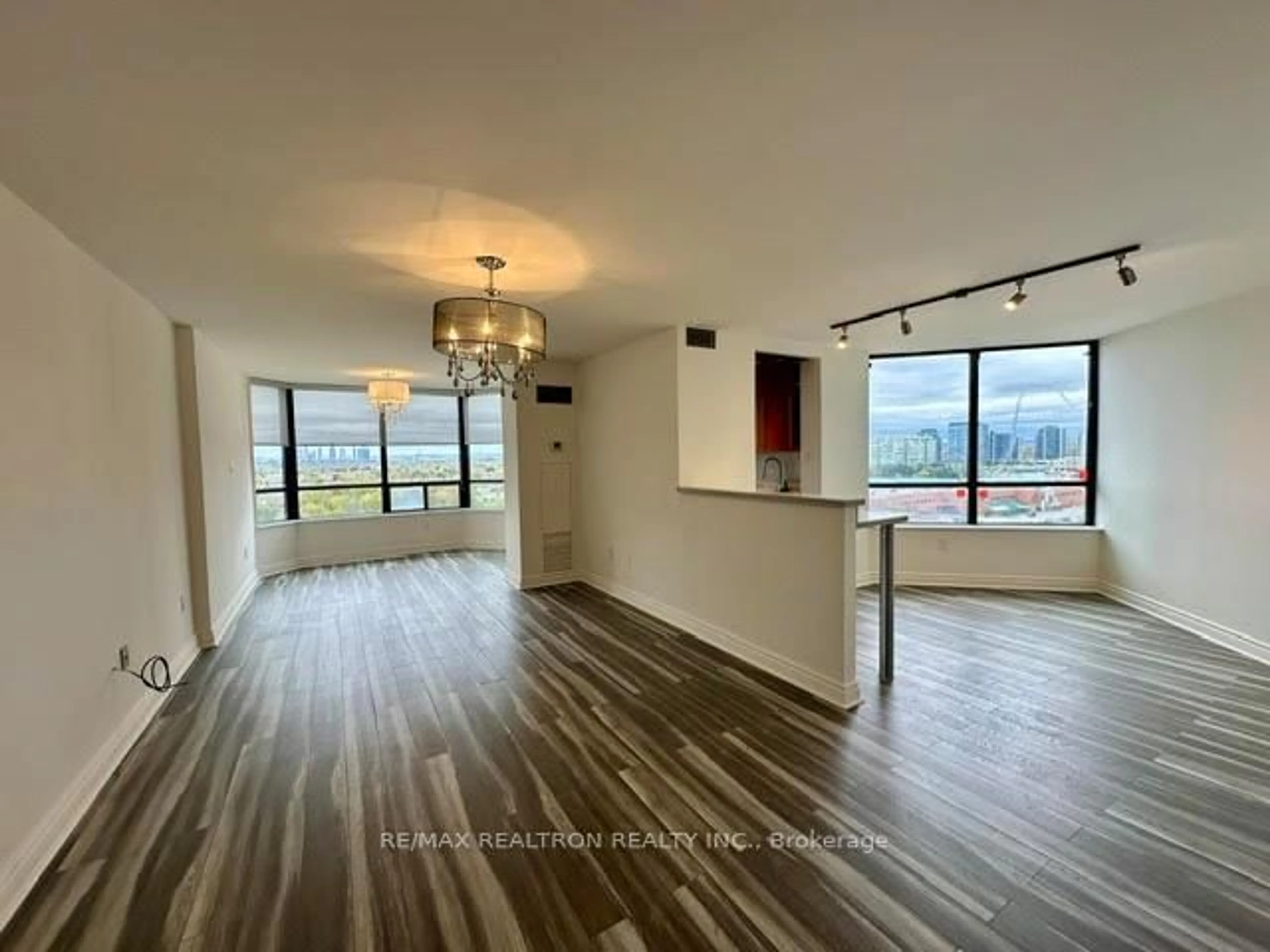 Unknown for 7440 Bathurst St #1503, Vaughan Ontario L4J 7K8