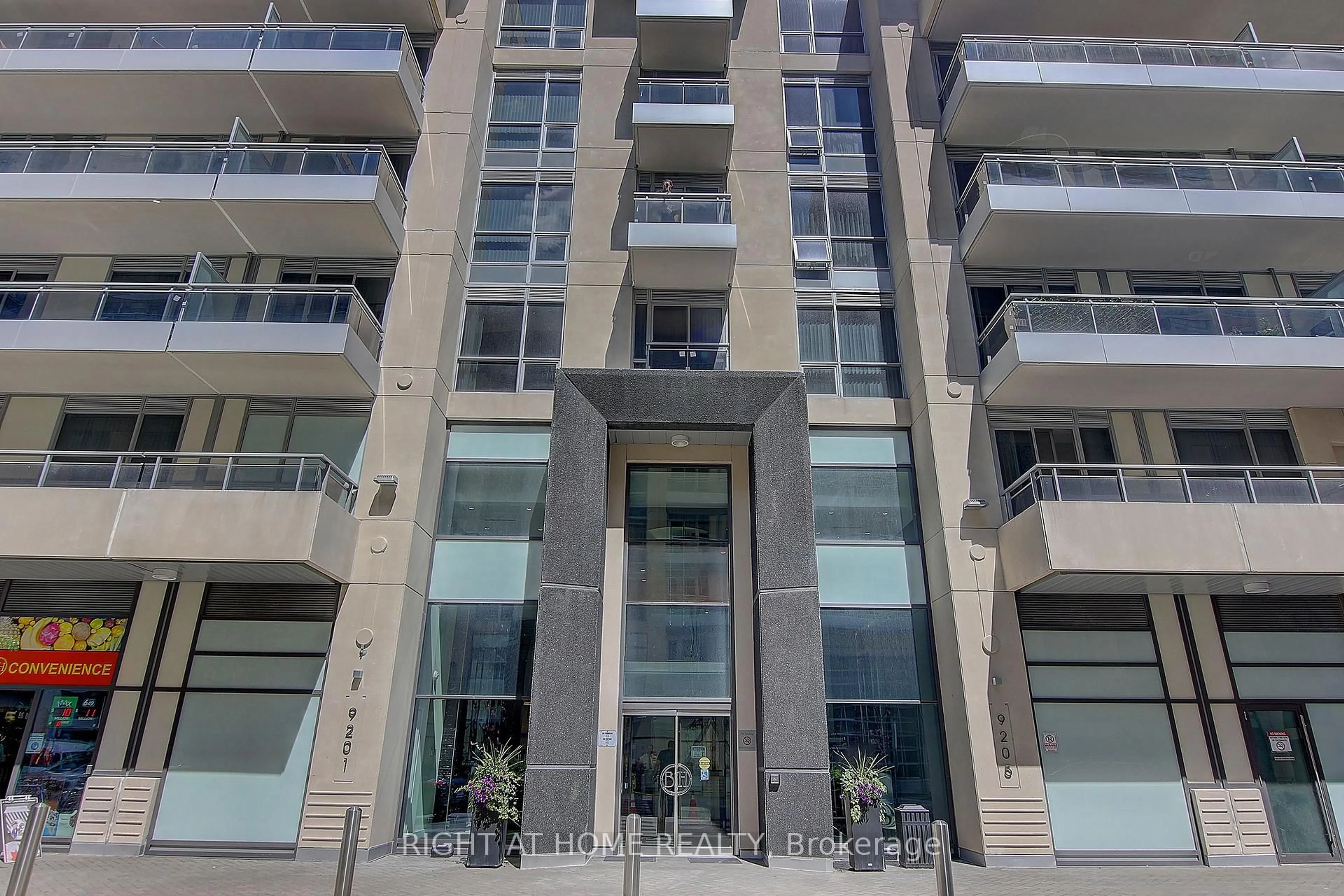 Unknown for 9201 YONGE St #205, Richmond Hill Ontario L4C 1H9
