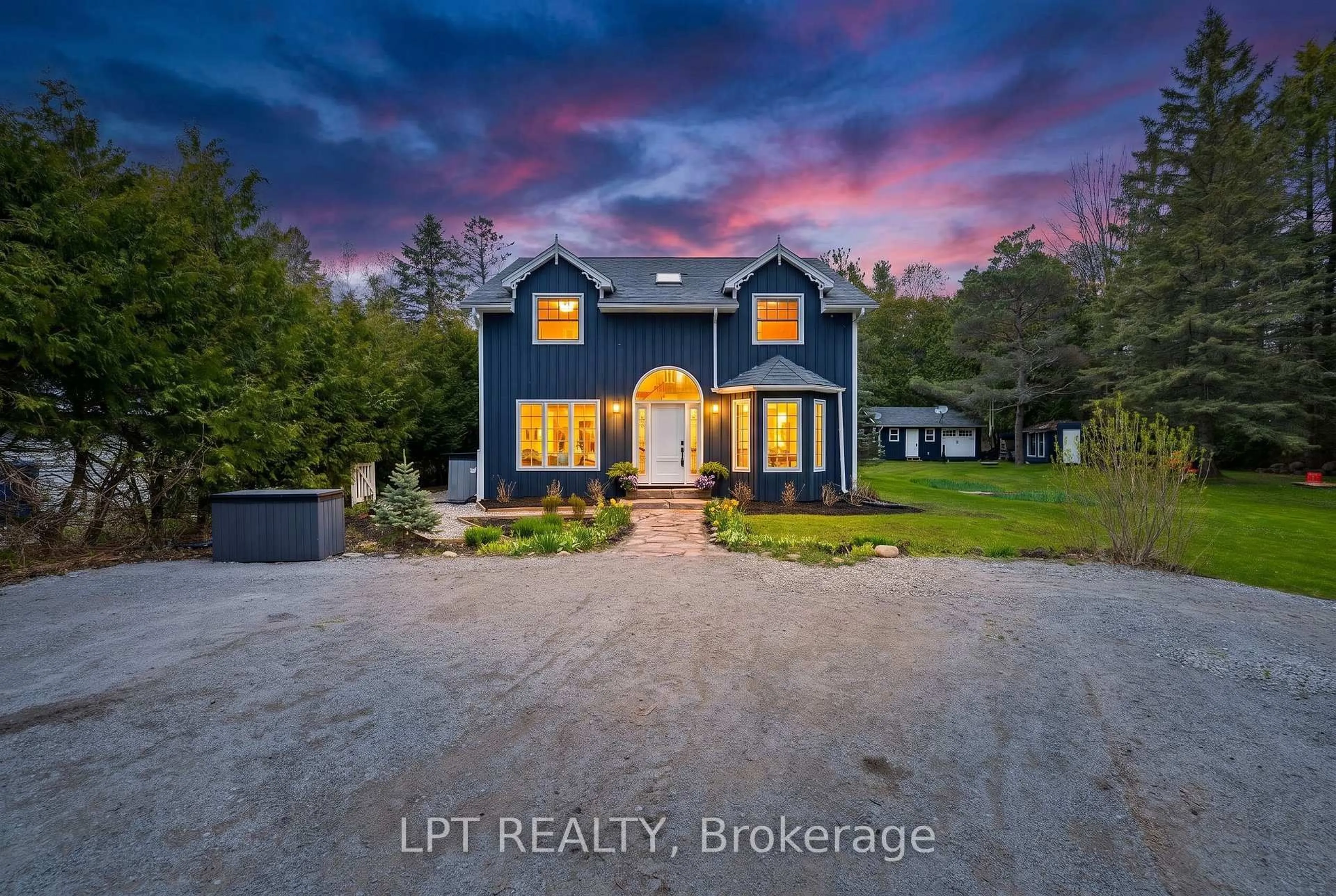 A pic from outside/outdoor area/front of a property/back of a property/a pic from drone, unknown for 26 Vambola Ave, Georgina Ontario L0E 1N0