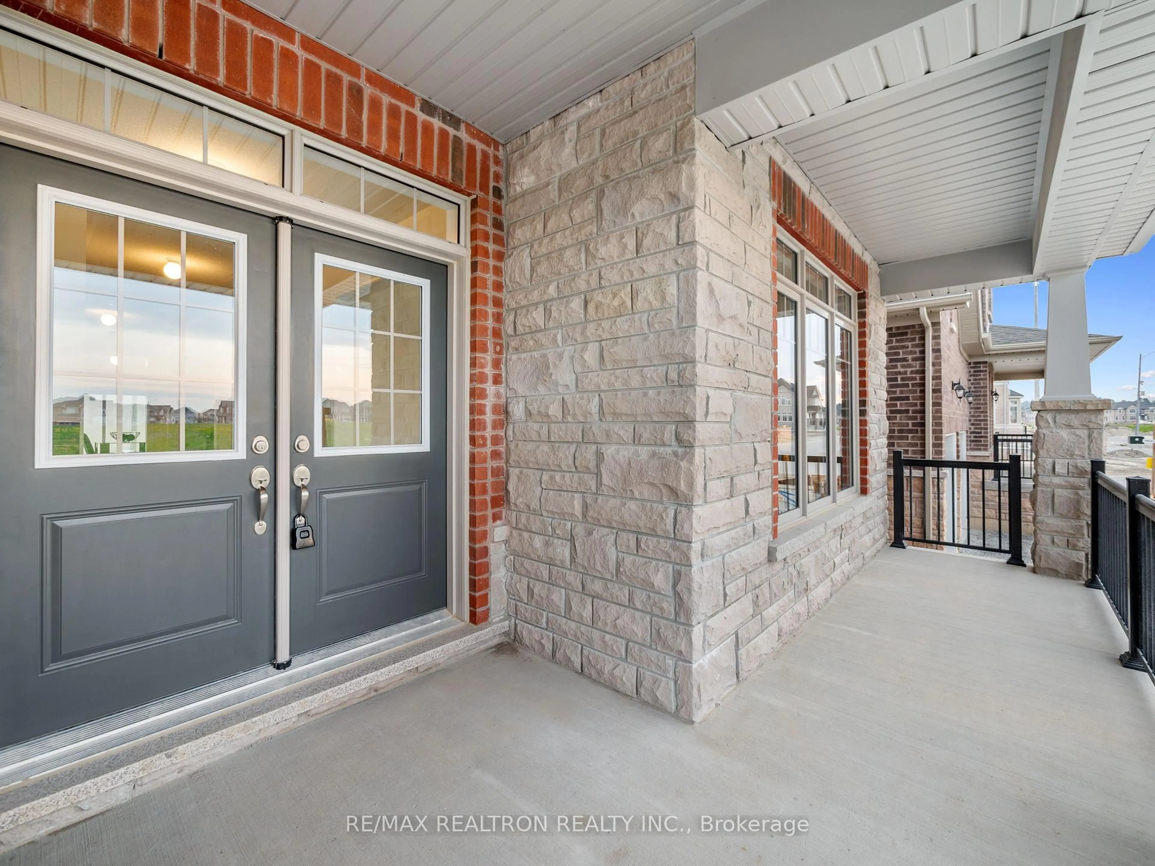 Home with brick exterior material, street for 1125 Cole St, Innisfil Ontario L9S 4R7