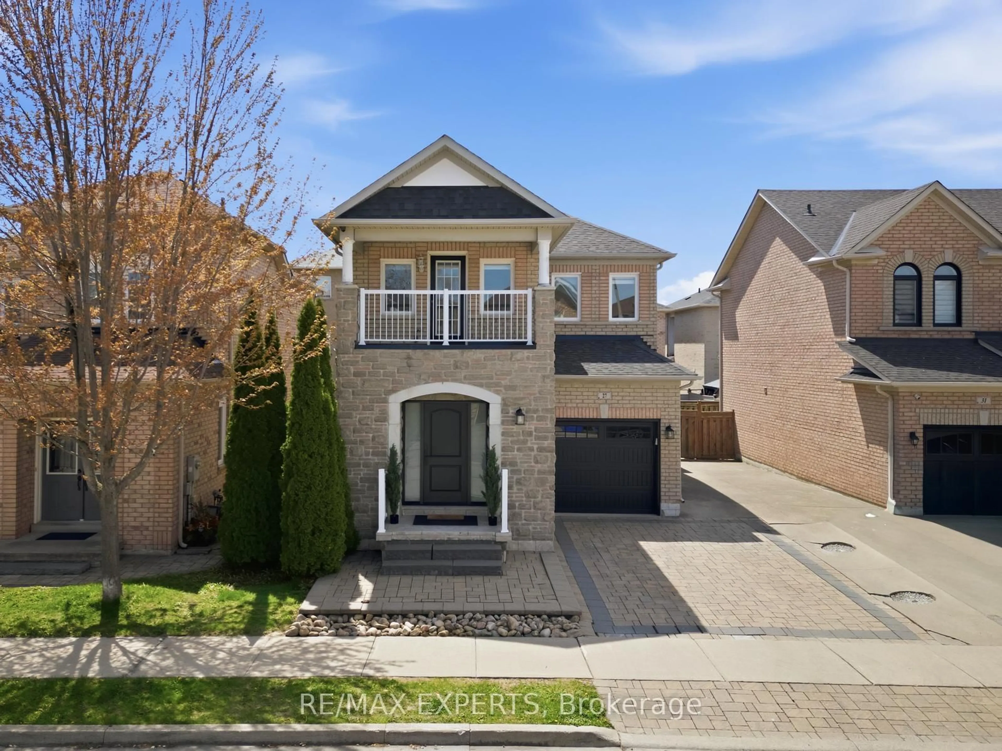 Home with brick exterior material, street for 27 Dolce Cres, Vaughan Ontario L4H 3C7