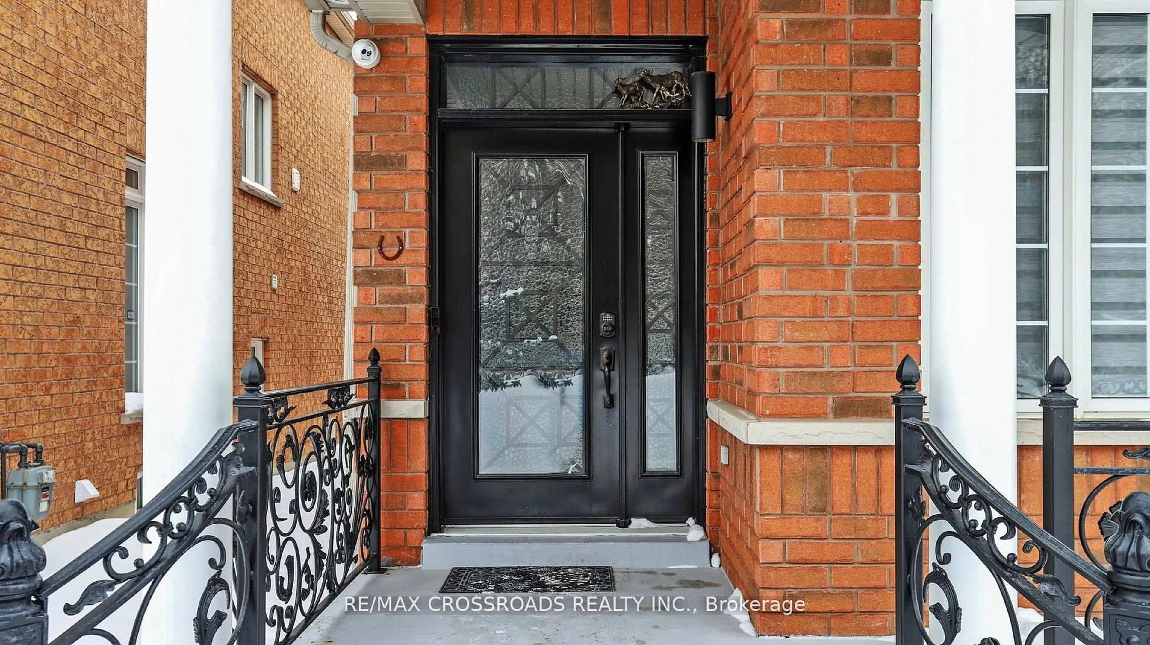 Indoor entryway for 23 Oakborough Dr, Markham Ontario L6B 0H3
