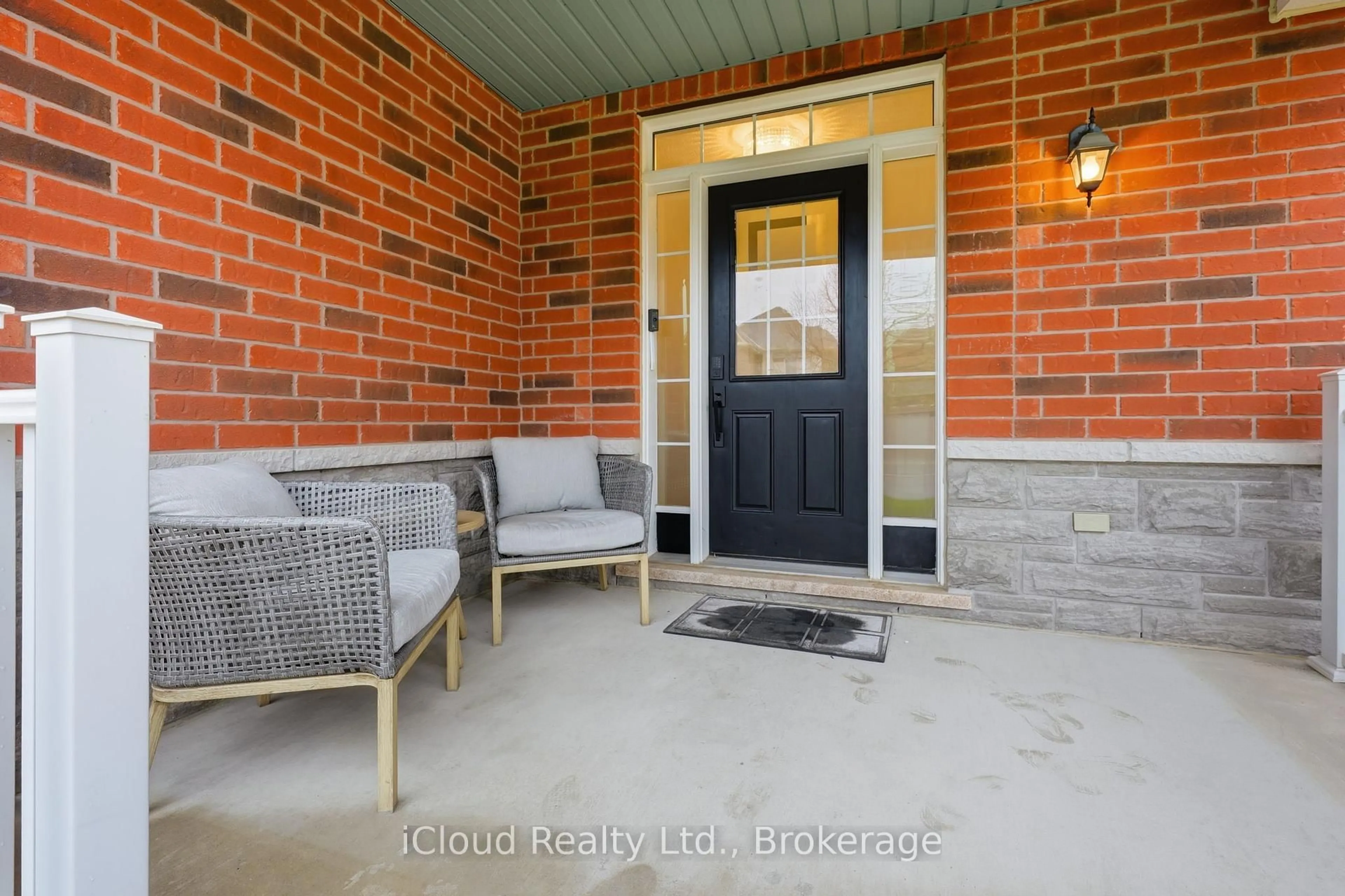 Patio, street for 23 Sweetner Dr, Whitchurch-Stouffville Ontario L4A 0L2