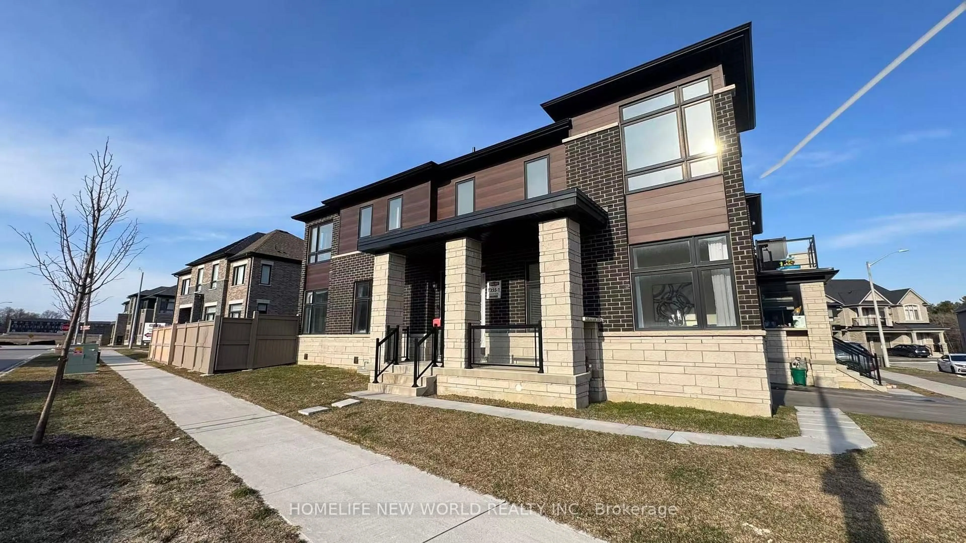 Home with brick exterior material, street for 2 Hercules Club Dr, Richmond Hill Ontario L4E 1K6