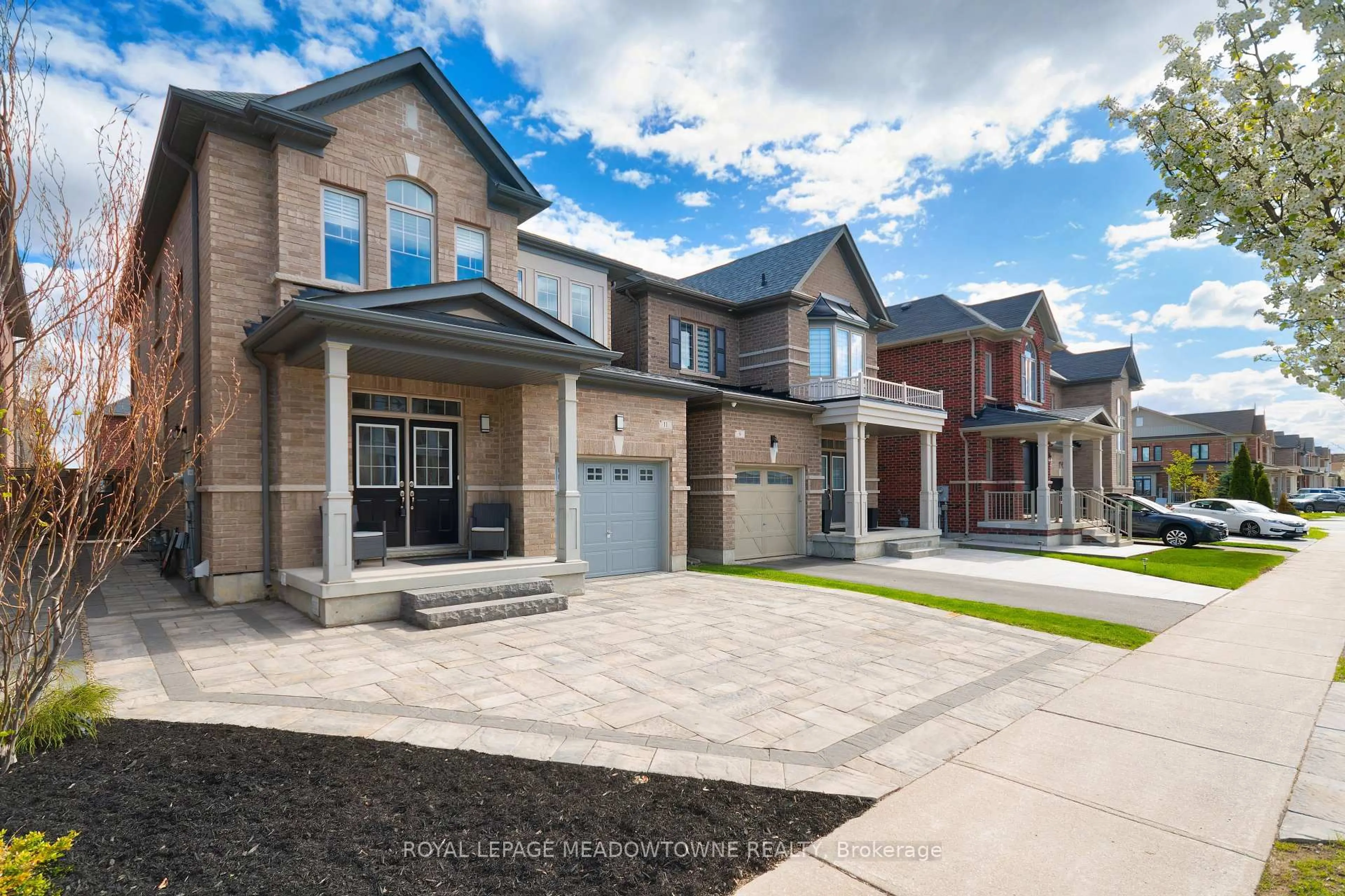 Home with brick exterior material, street for 11 Cranbrook Cres, Vaughan Ontario L4H 4H5