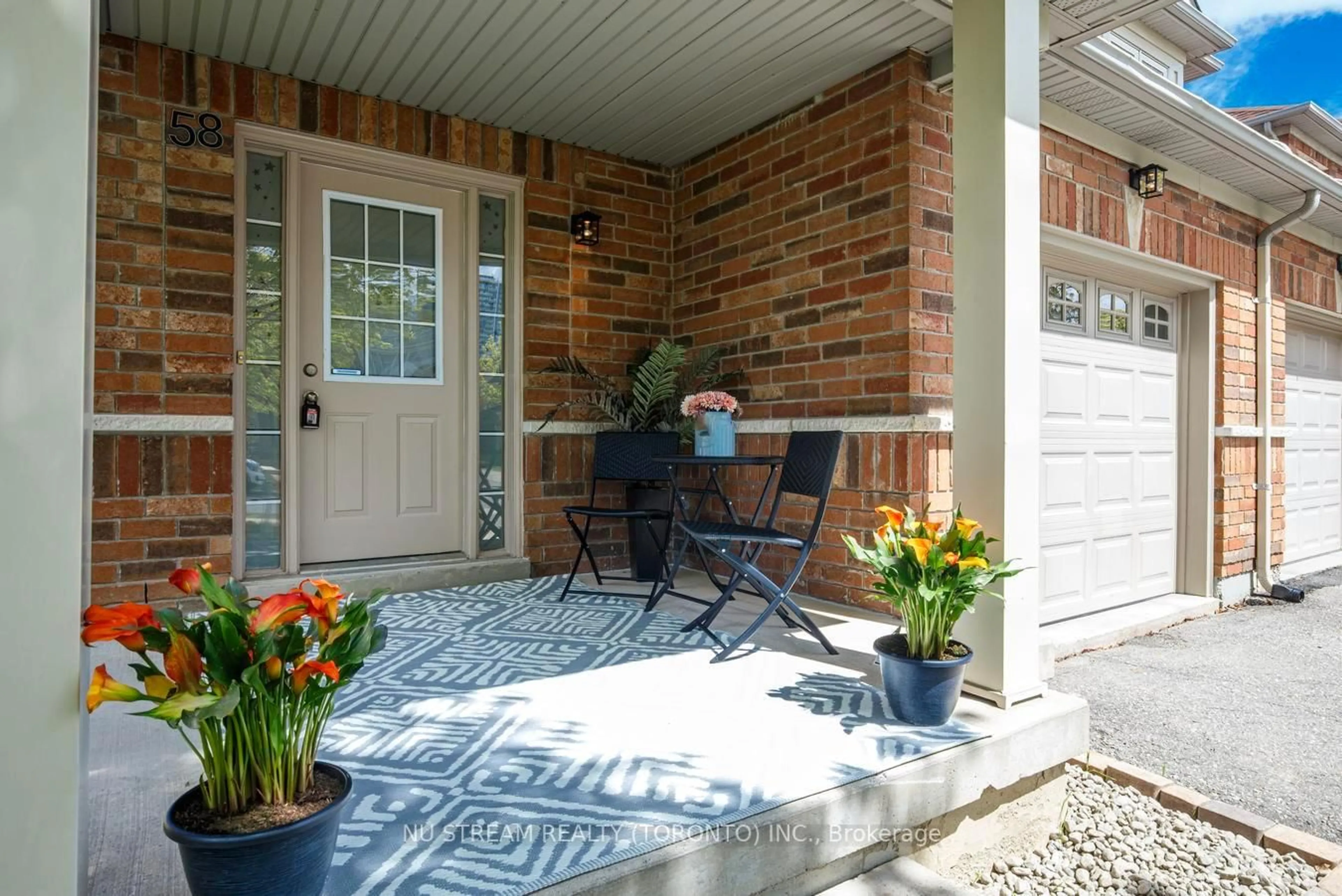 Unknown for 58 RIDEAU Dr, Richmond Hill Ontario L4B 4P3