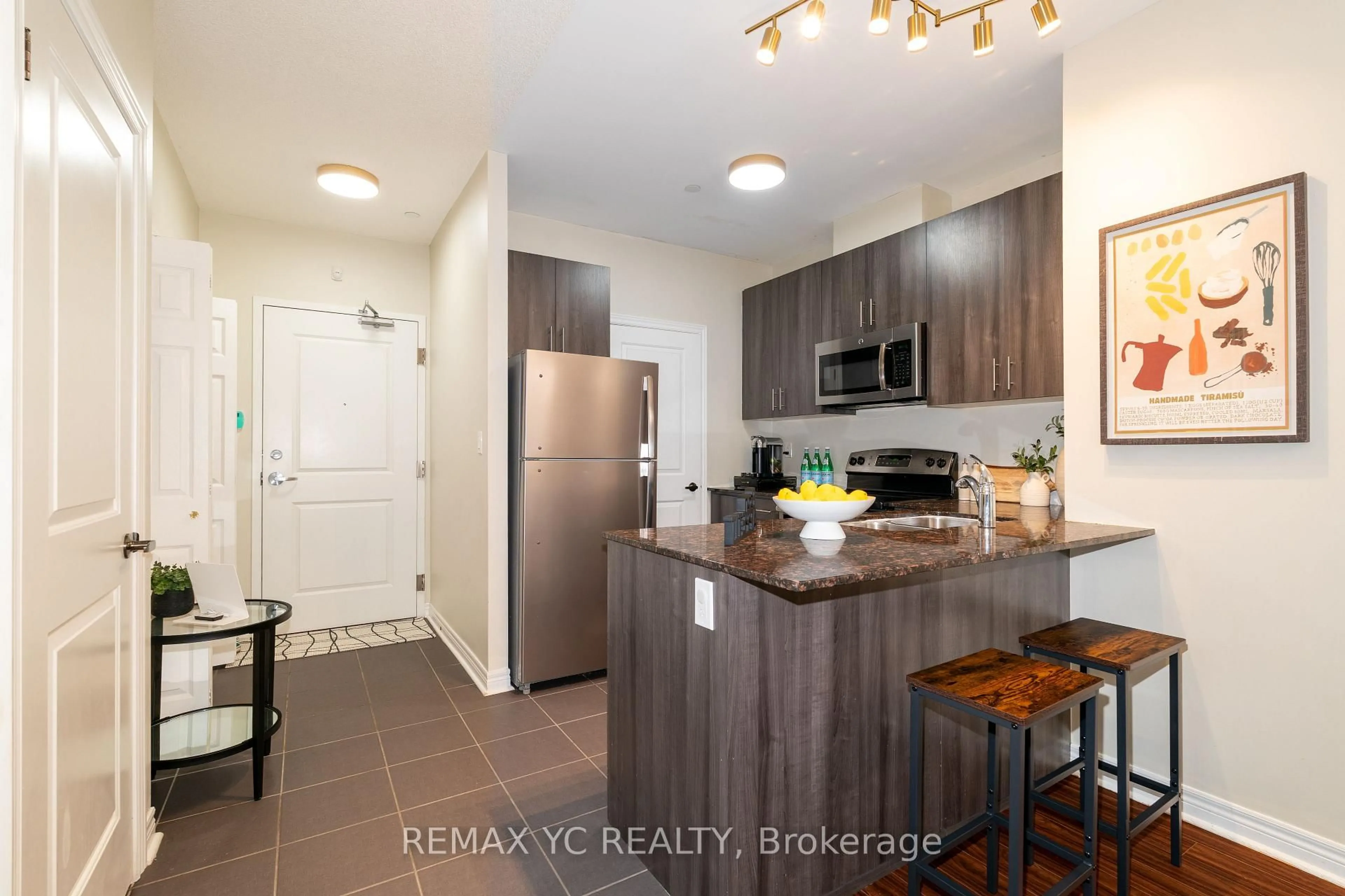 Standard kitchen, ceramic/tile floor for 7768 Kennedy Rd #102, Markham Ontario L3R 5K1