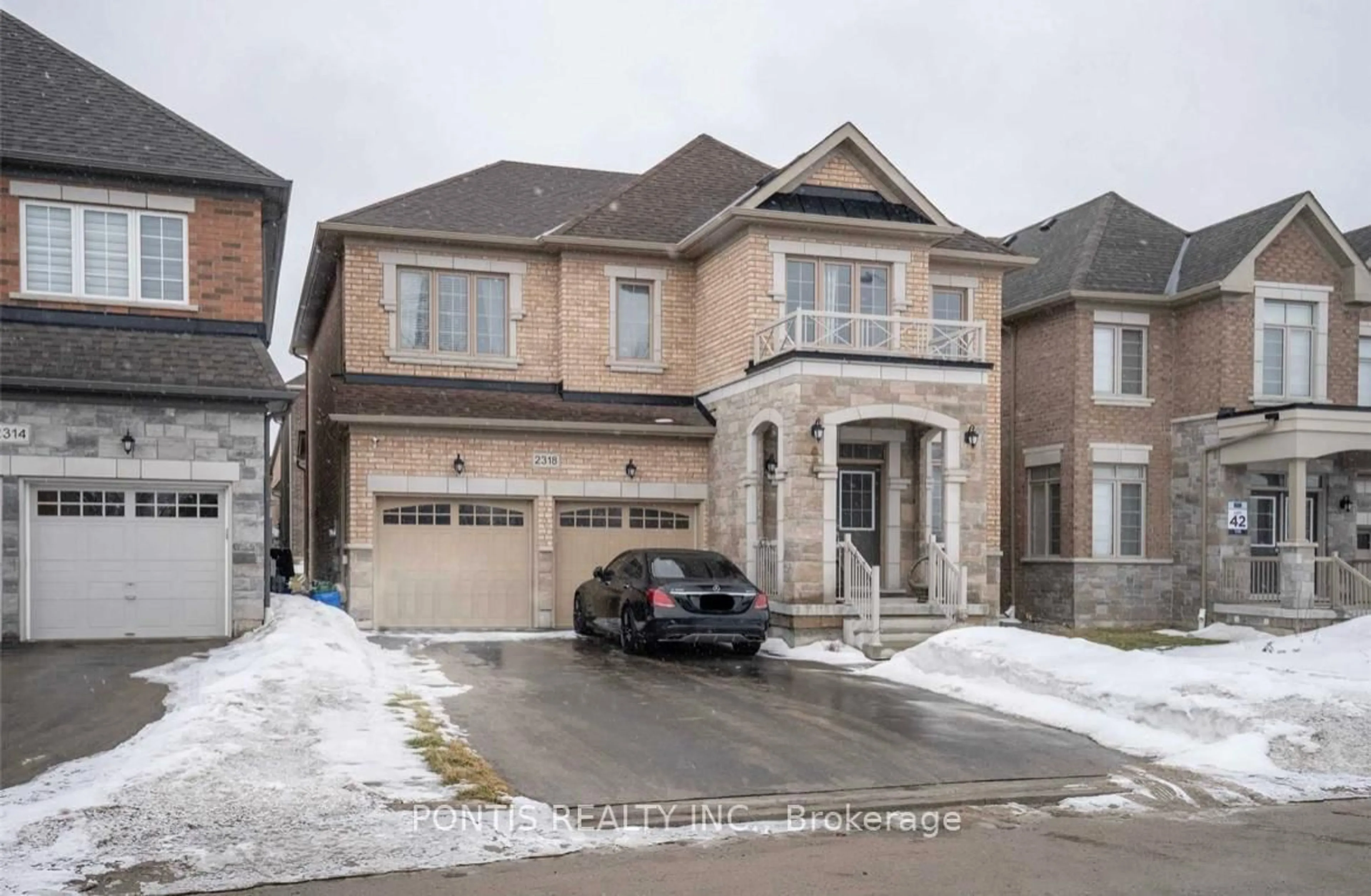 Home with brick exterior material, street for 2318 Lozenby St, Innisfil Ontario L9S 0M8