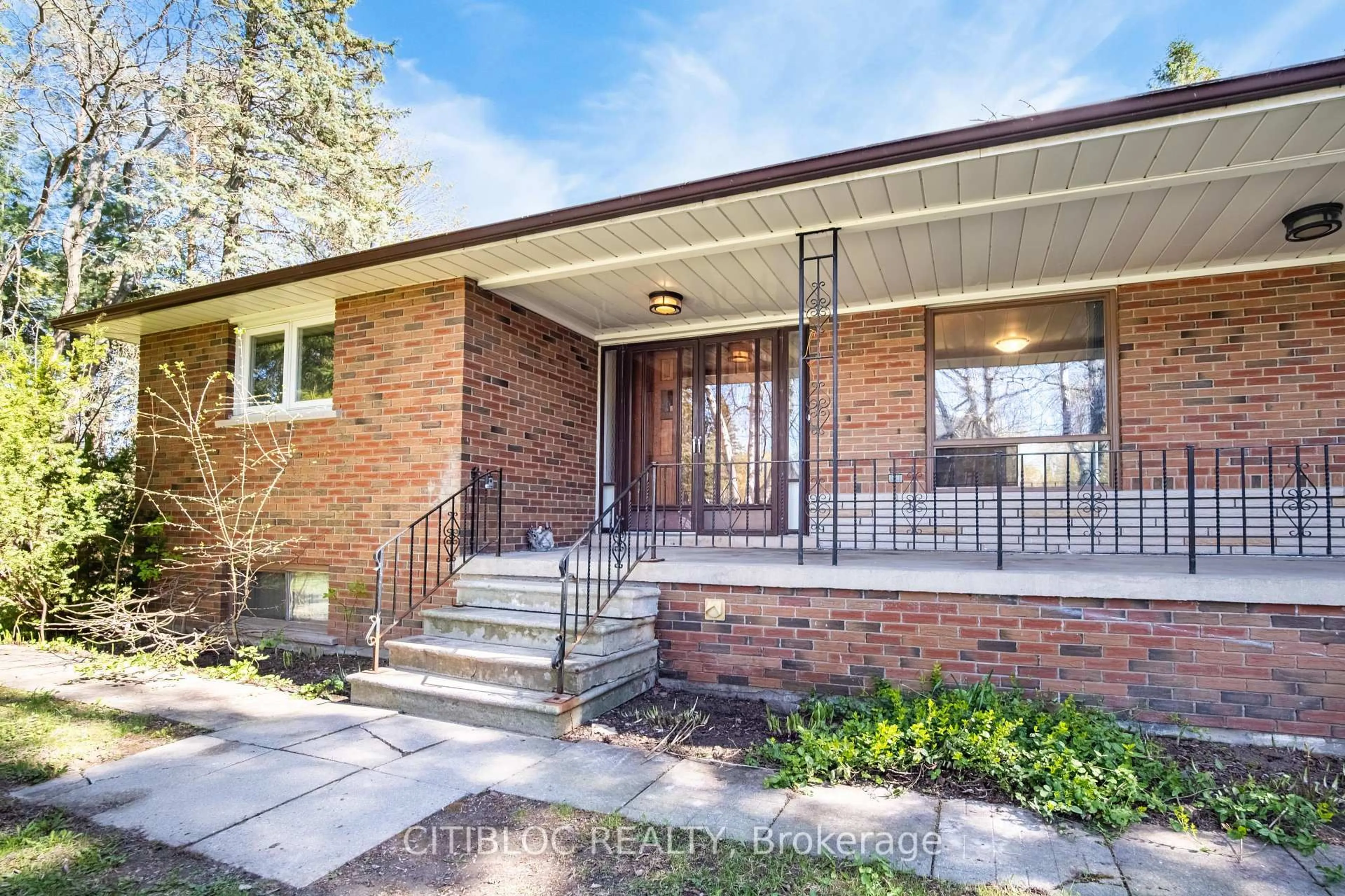 Home with brick exterior material, street for 5 Old Forge Rd, King Ontario L7B 1K4