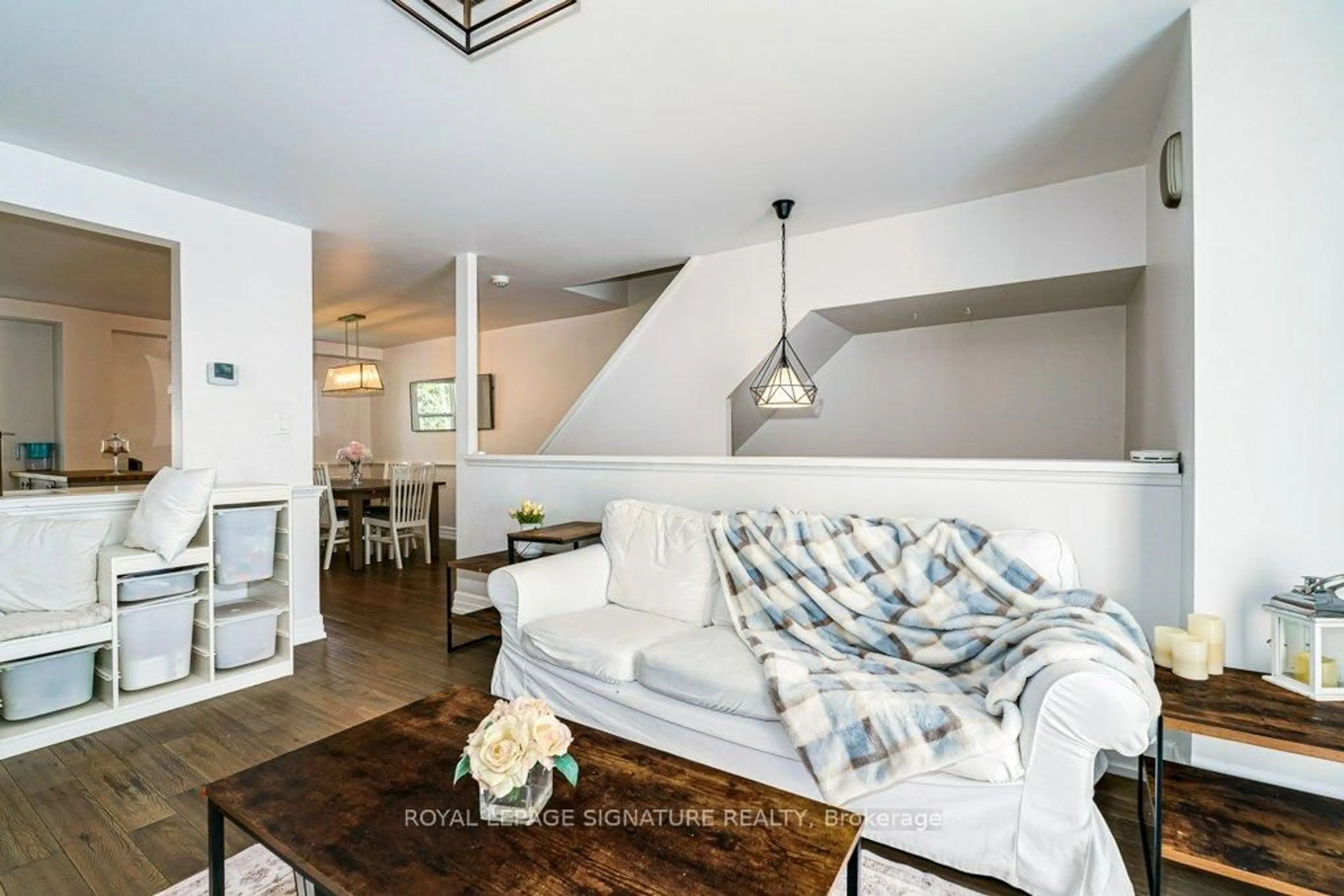 Living room with furniture, unknown for 1836 John St, Markham Ontario L3T 1Z1