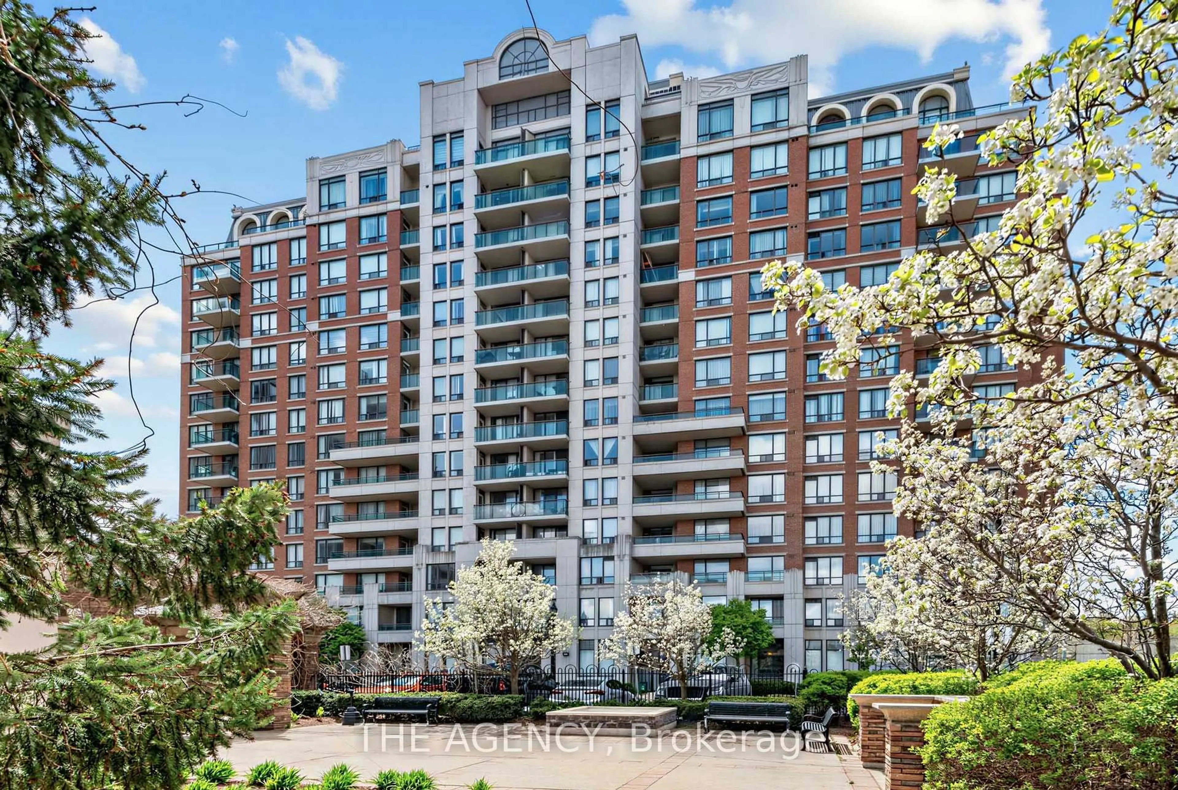 Unknown for 330 Red Maple Rd #409, Richmond Hill Ontario L4C 0T6