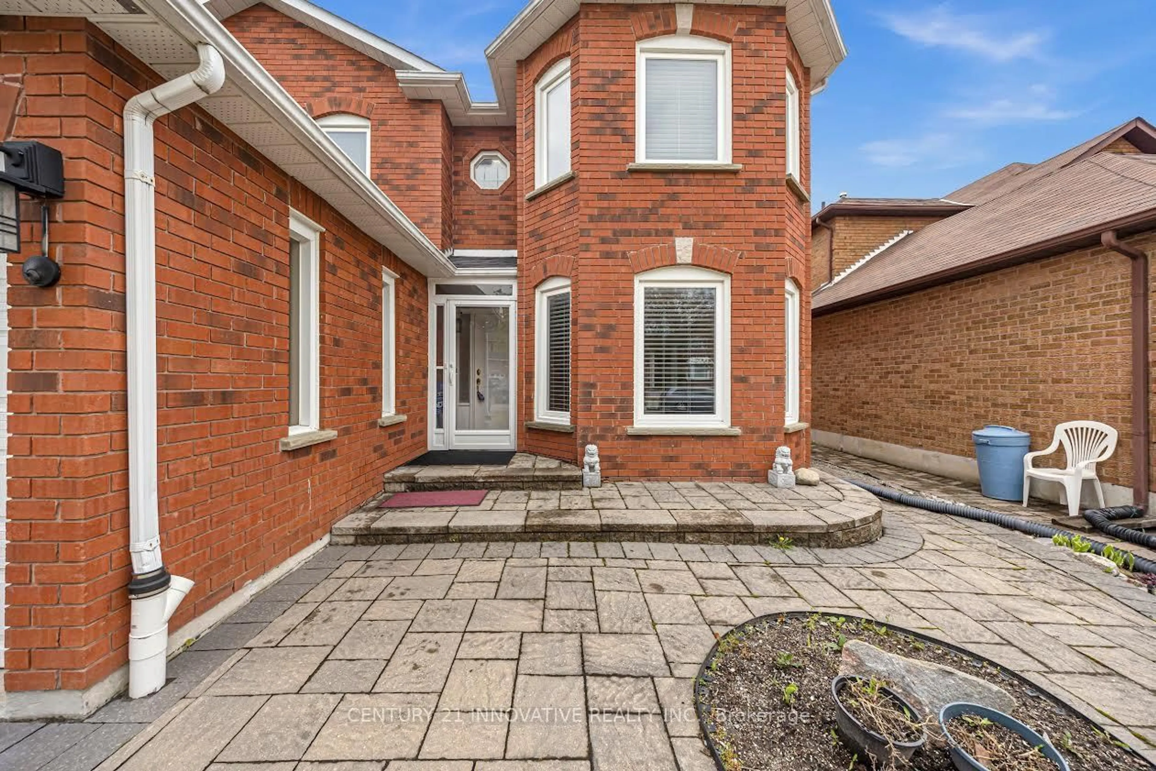 Home with brick exterior material, street for 42 Kevi Cres, Richmond Hill Ontario L4B 3C8