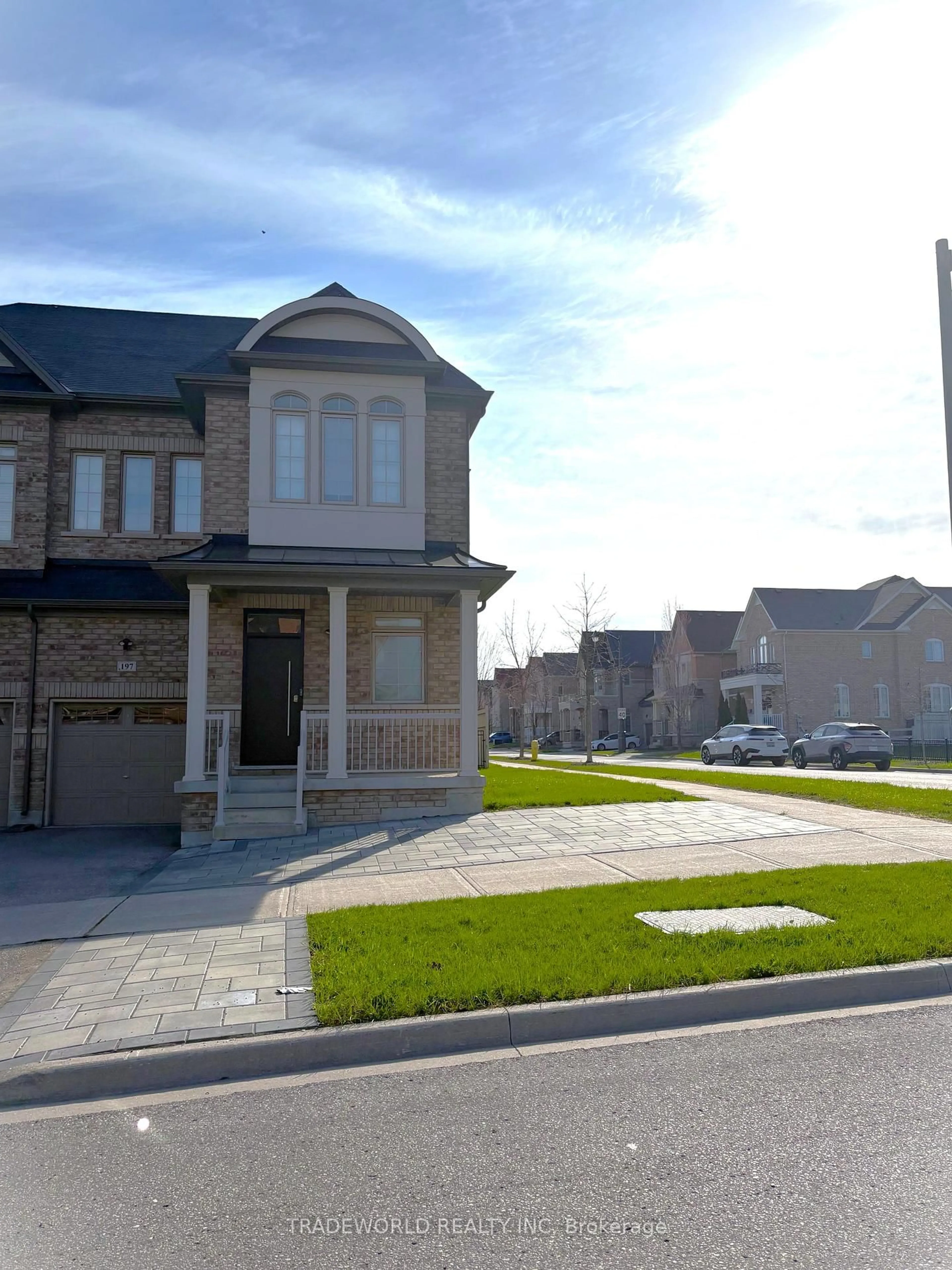 Unknown for 197 Harbord St, Markham Ontario L6C 0X2