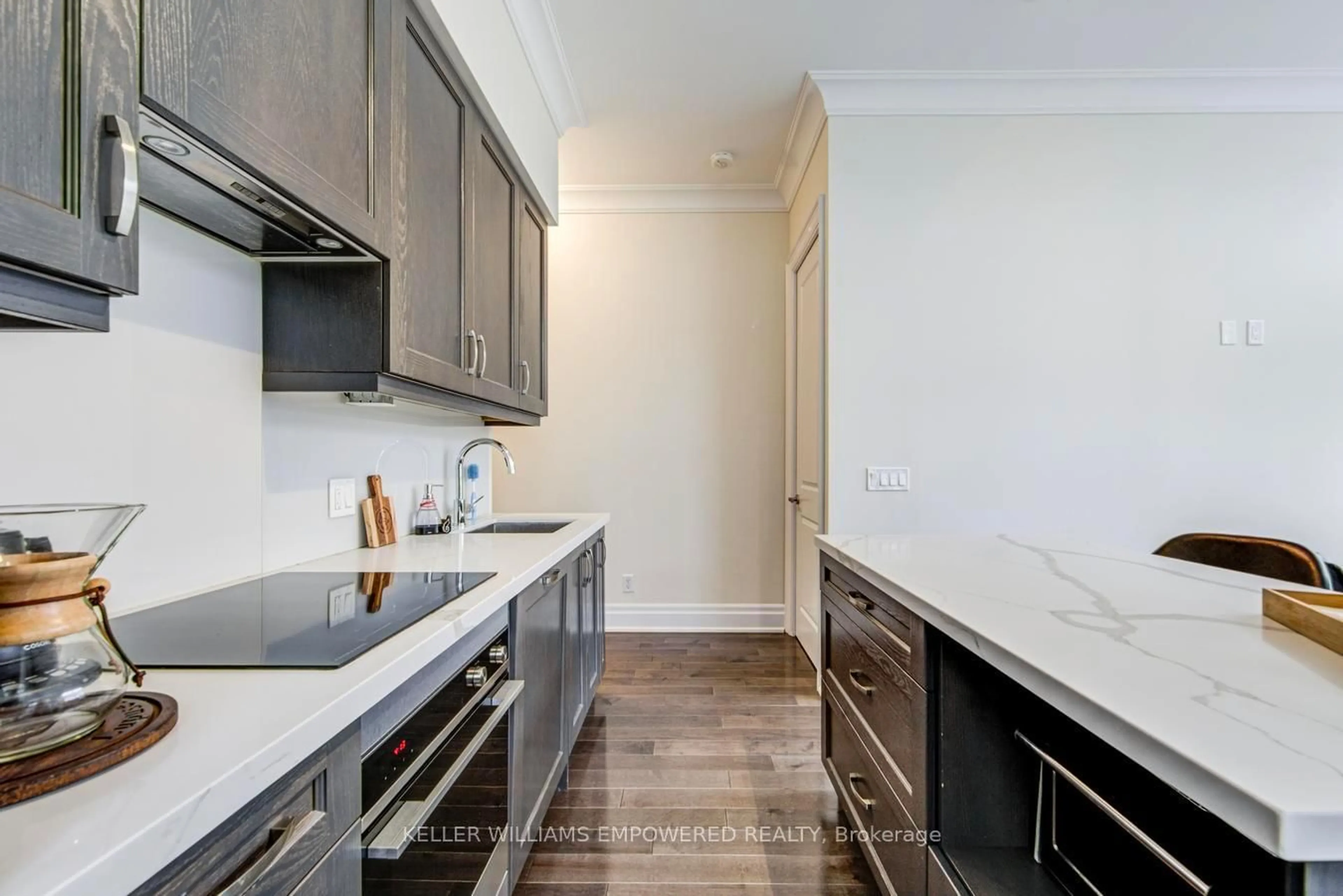 Unknown for 9075 Jane St #116, Vaughan Ontario L4K 0L7