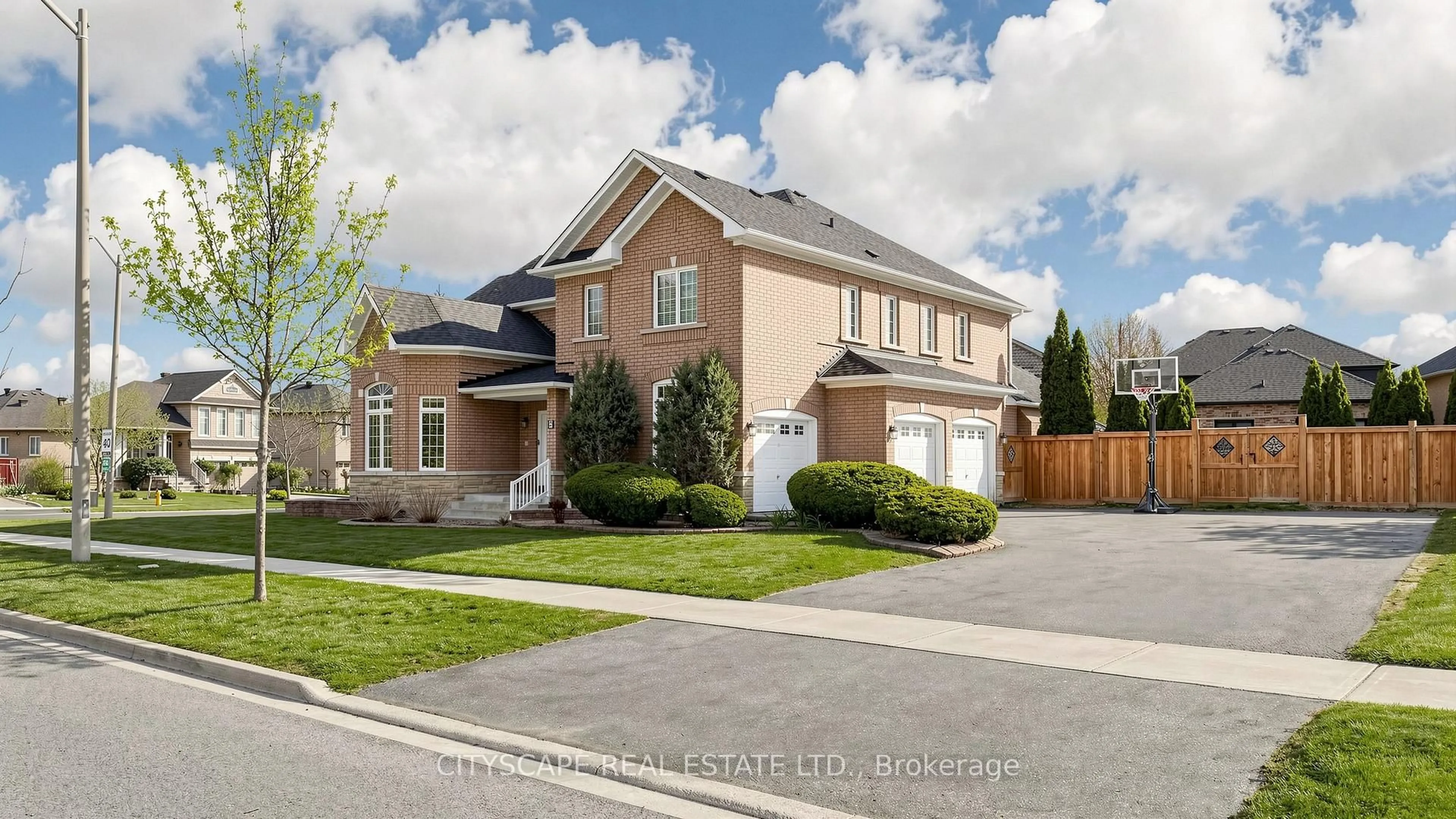 Home with brick exterior material, street for 5 Lemsford Dr, Markham Ontario L3S 3V1