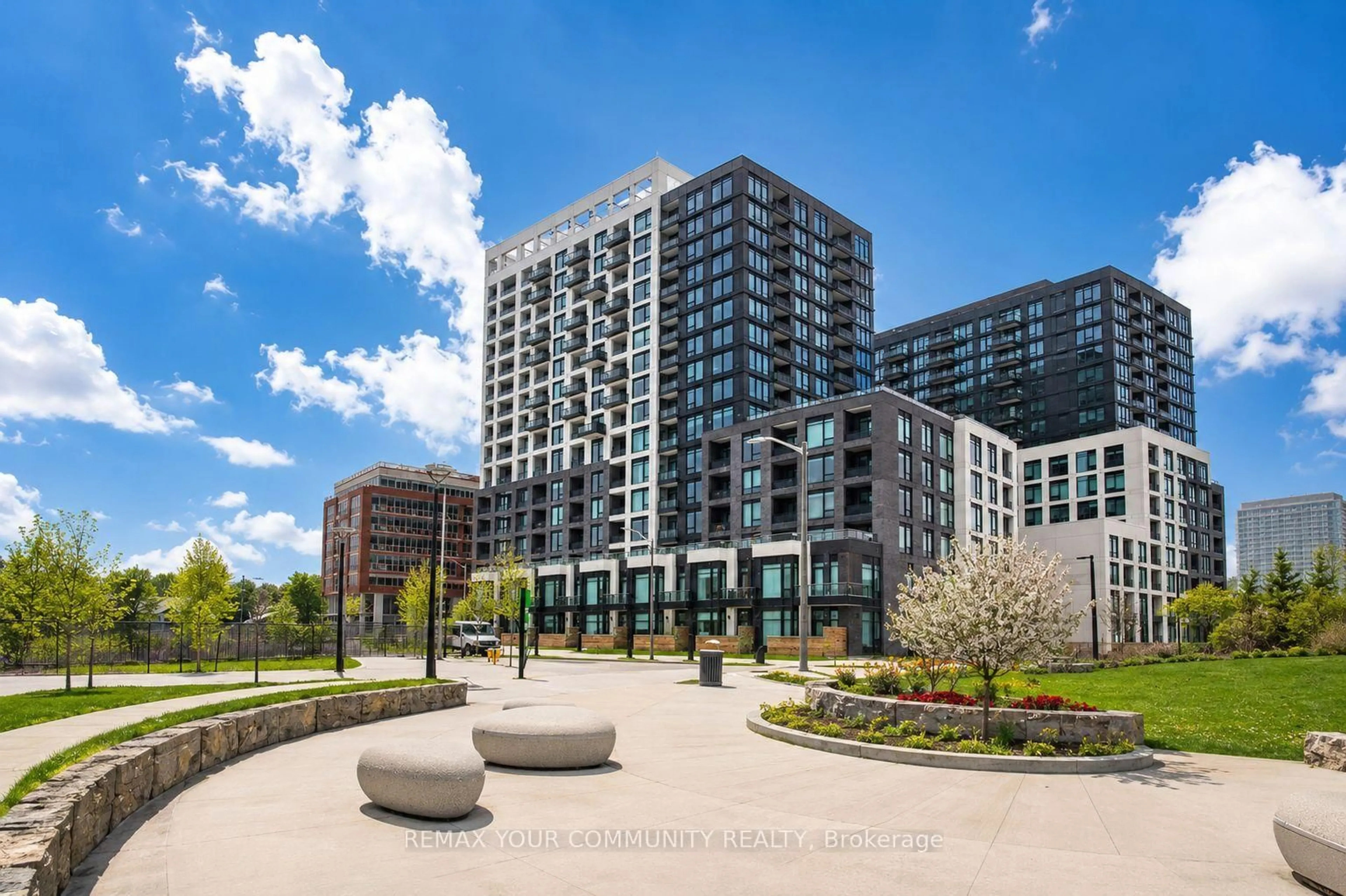 Patio, unknown for 3 Rosewater St #202W, Richmond Hill Ontario L4C 5T6