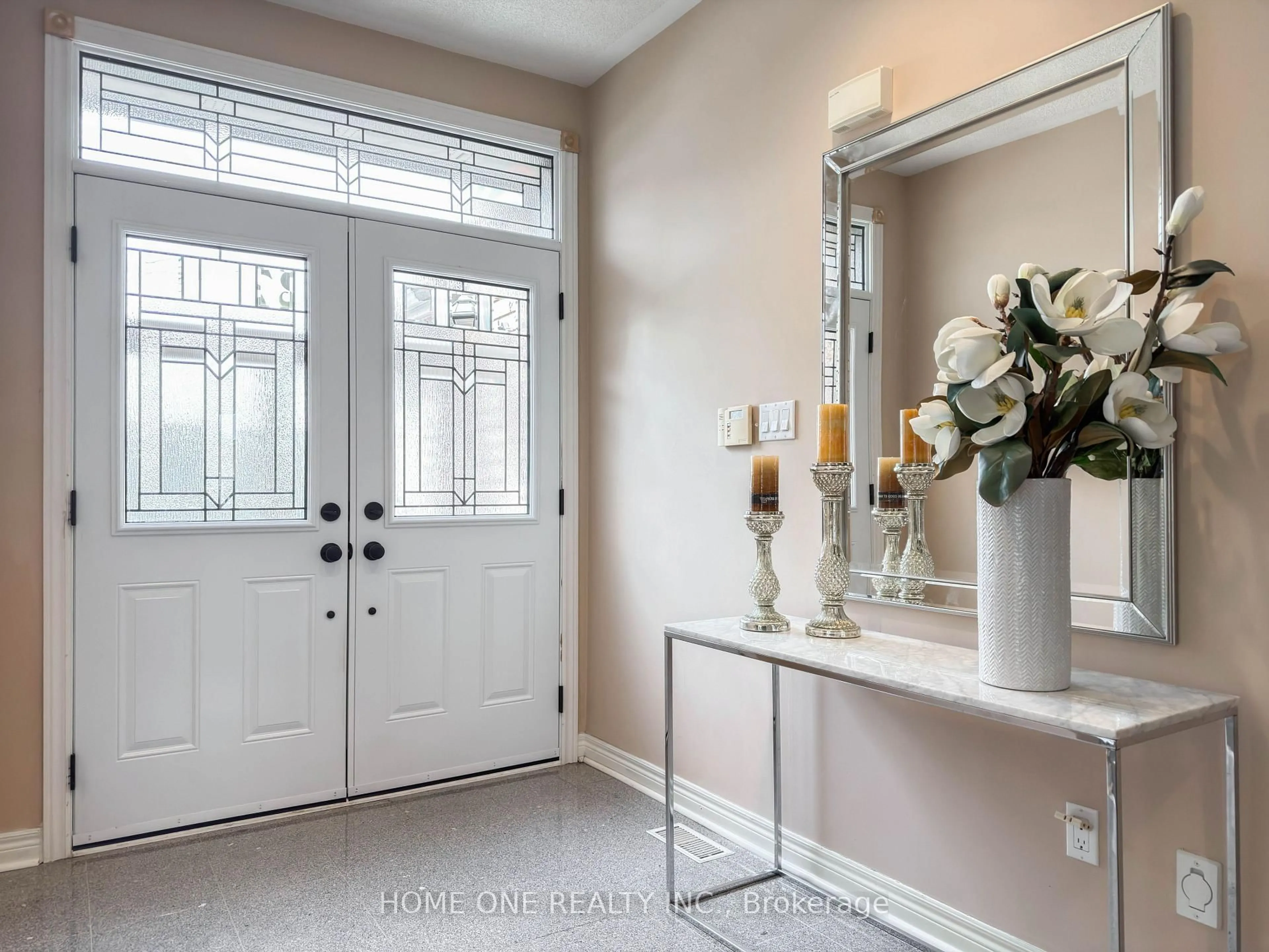 Indoor entryway for 27 Moses Cres, Markham Ontario L6C 1S5