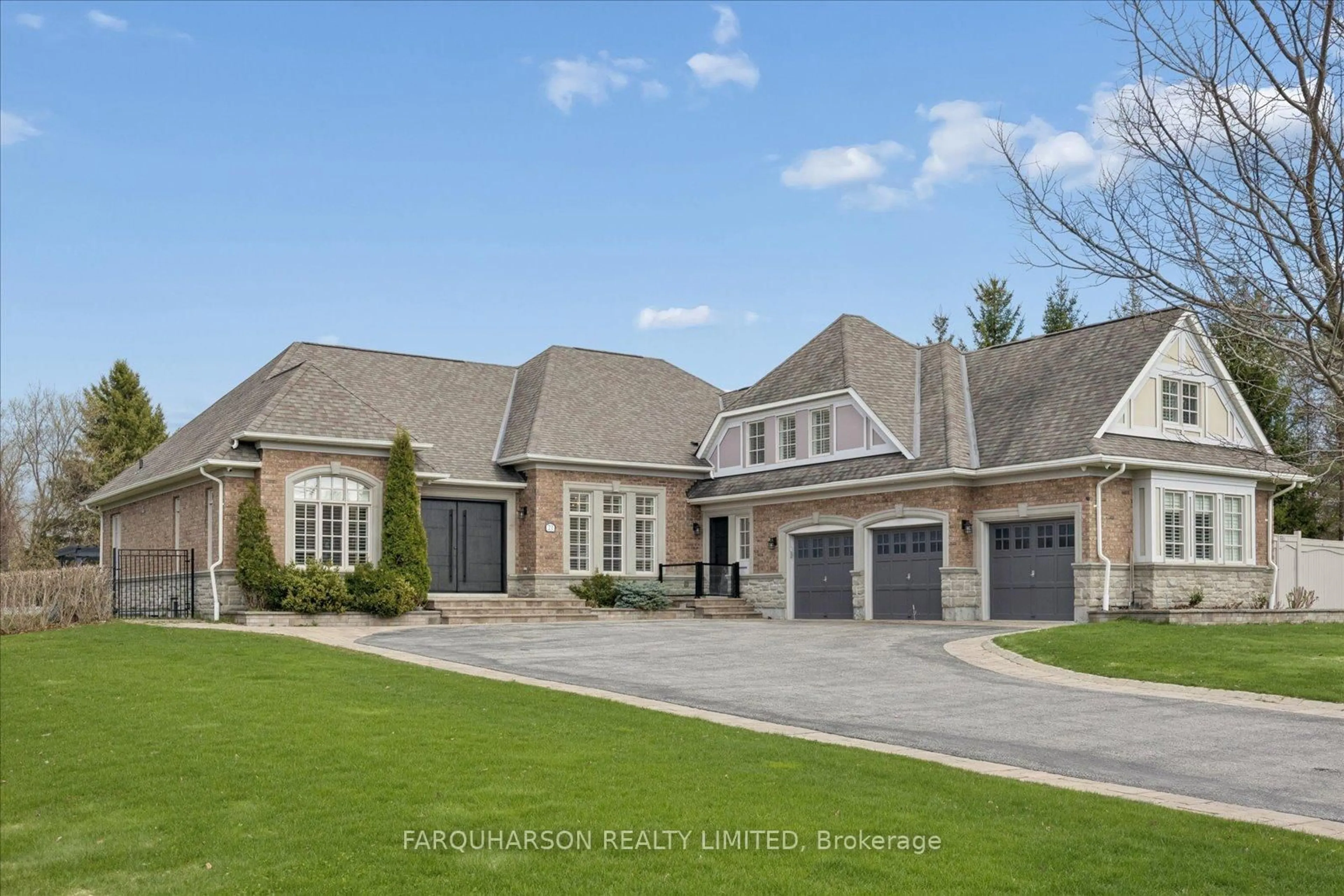 Home with brick exterior material, unknown for 21 Country Club Cres, Uxbridge Ontario L9P 0B8