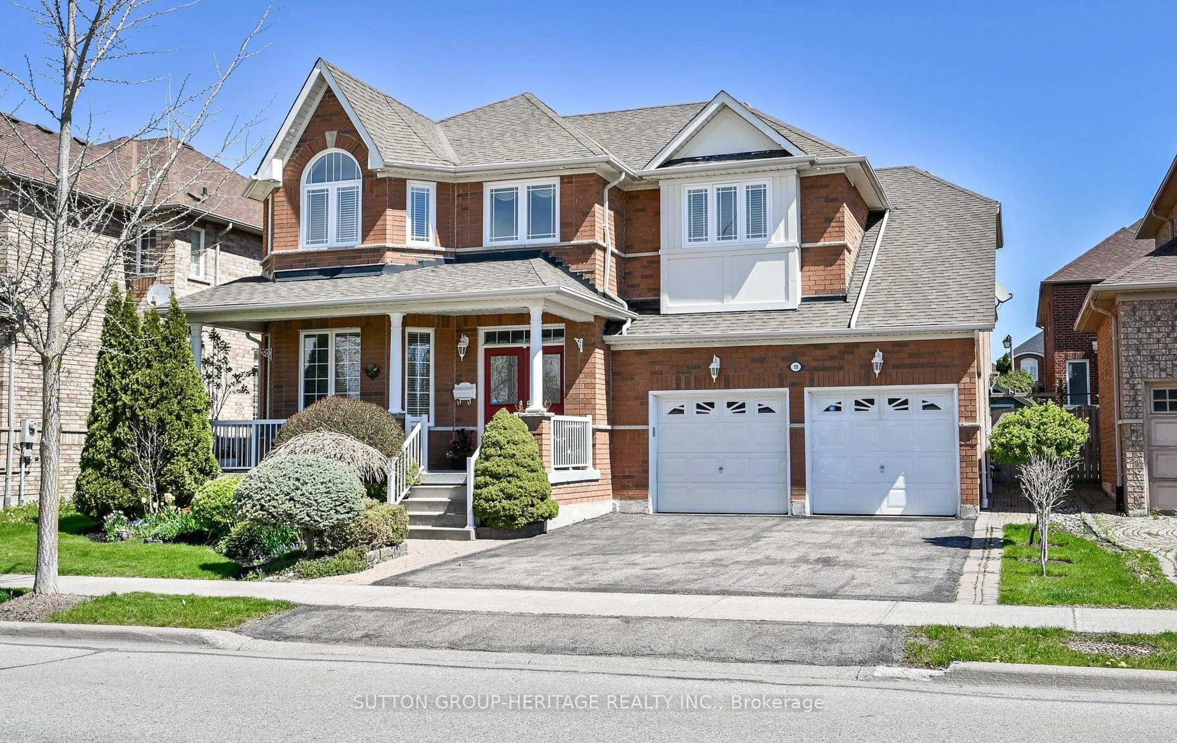 Home with brick exterior material, street for 19 Country Ridge Dr, Markham Ontario L6E 1C4