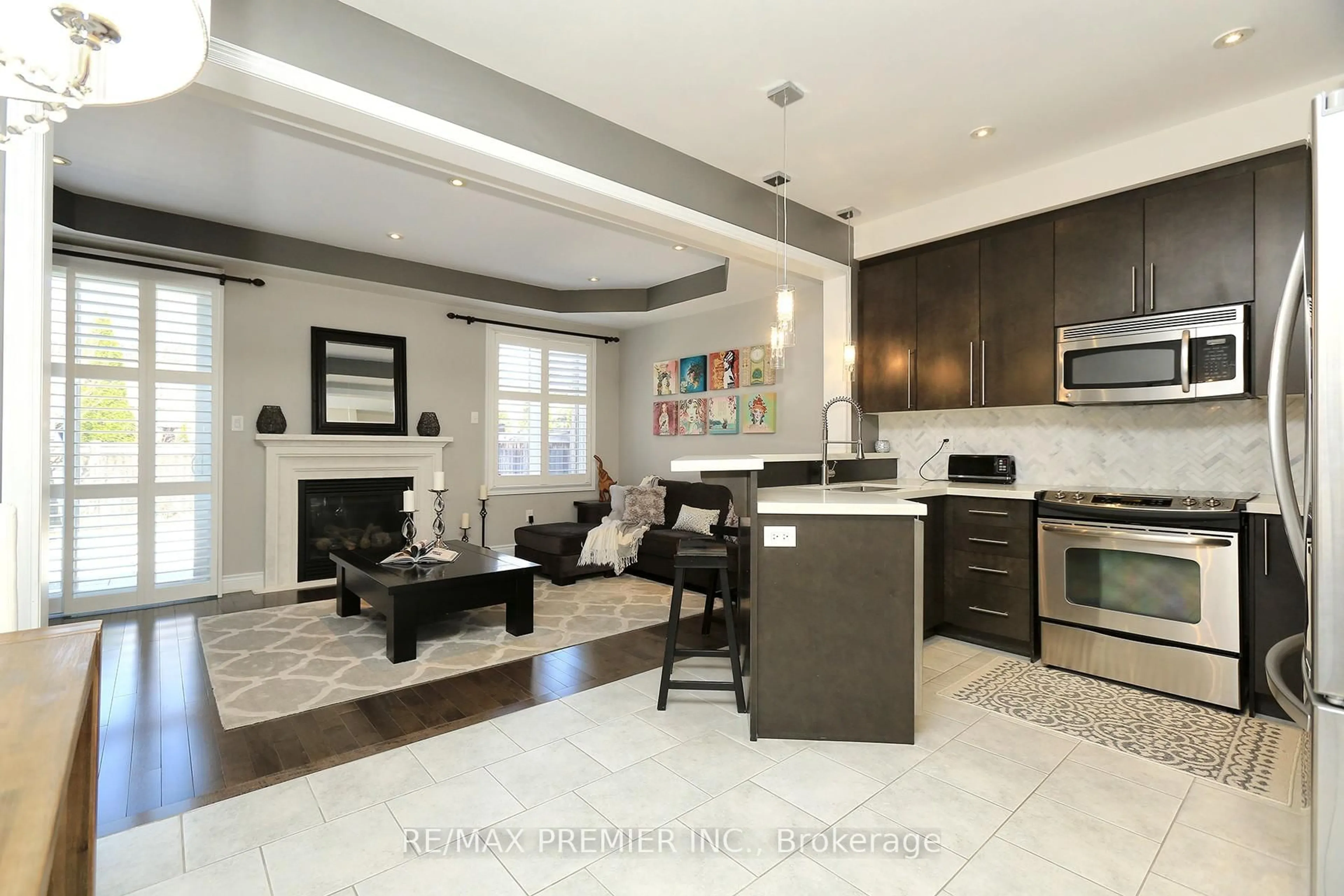 Open concept kitchen, ceramic/tile floor for 79 HANSARD Dr, Vaughan Ontario L4H 0V7