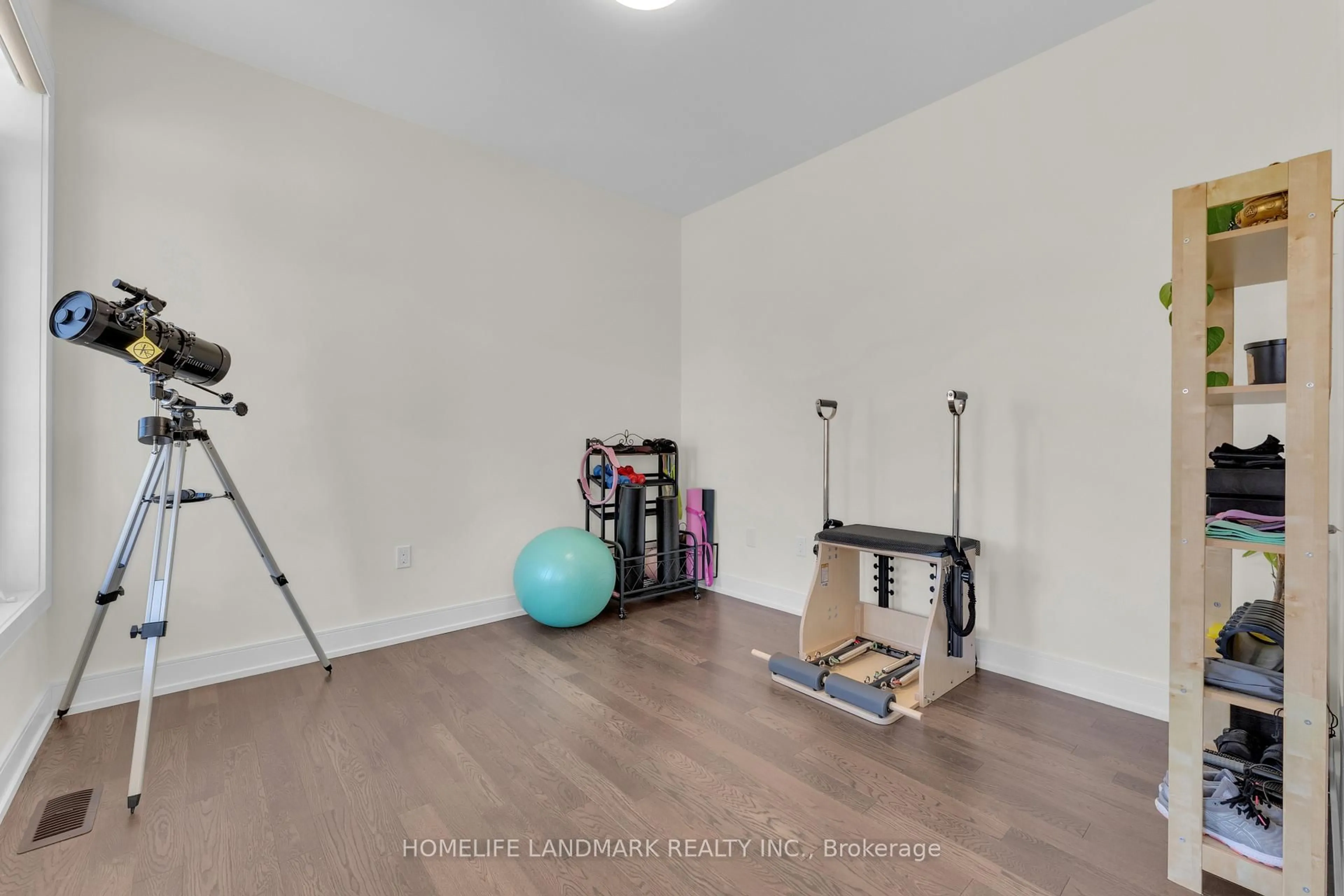Gym or fitness room for 166 Petal Ave, East Gwillimbury Ontario L9N 0Y4