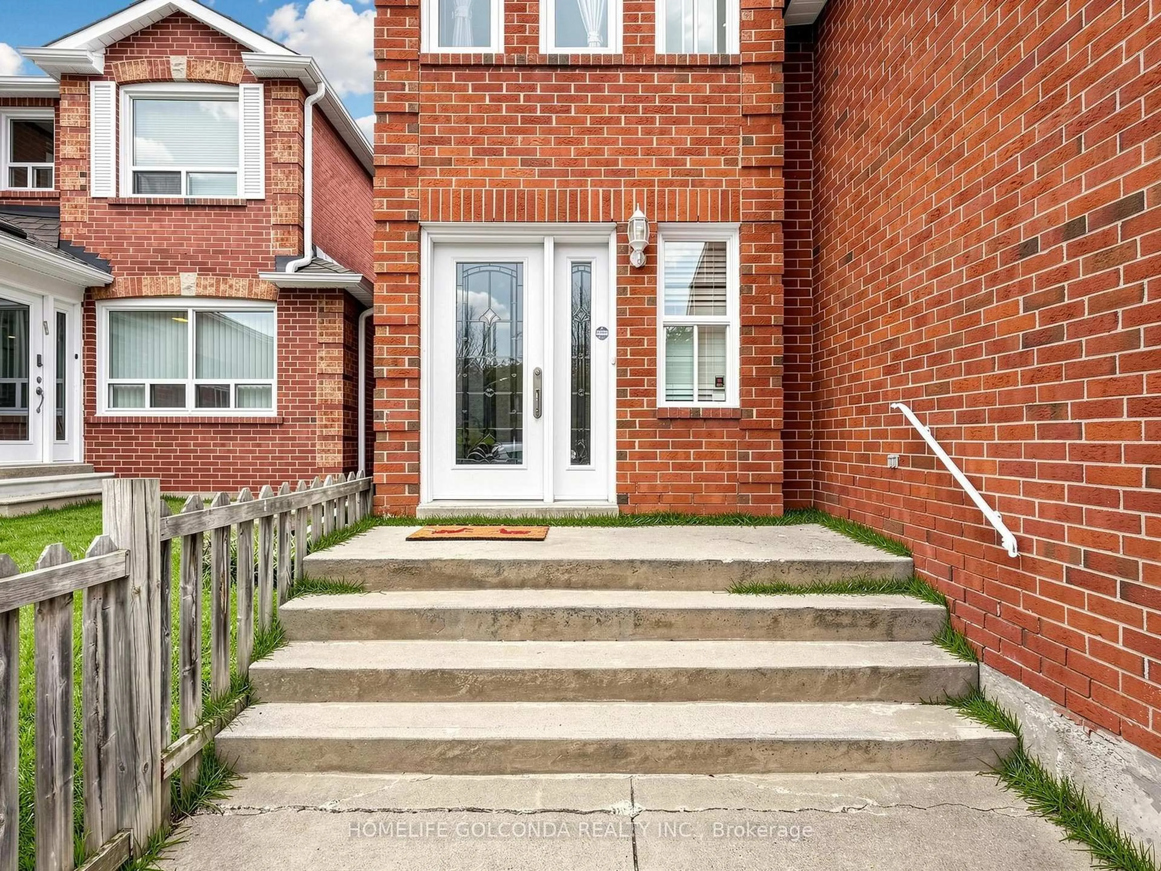 Home with brick exterior material, street for 19 Thornbury Circ, Vaughan Ontario L4J 5C1