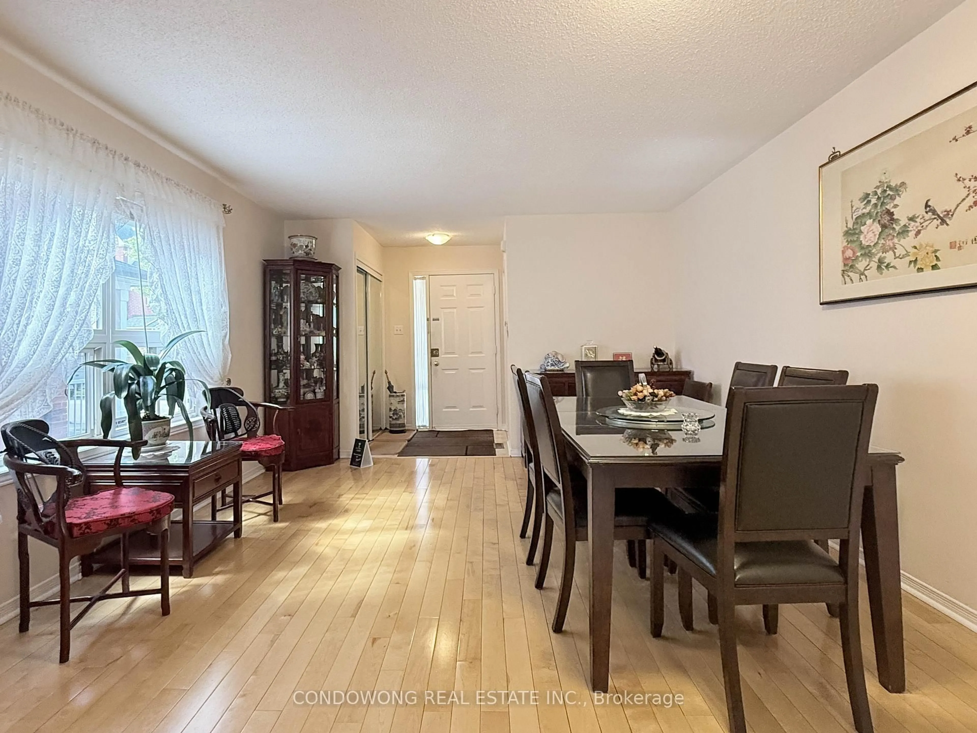 Dining room, unknown for 77 Bassett Ave, Richmond Hill Ontario L4B 4J9