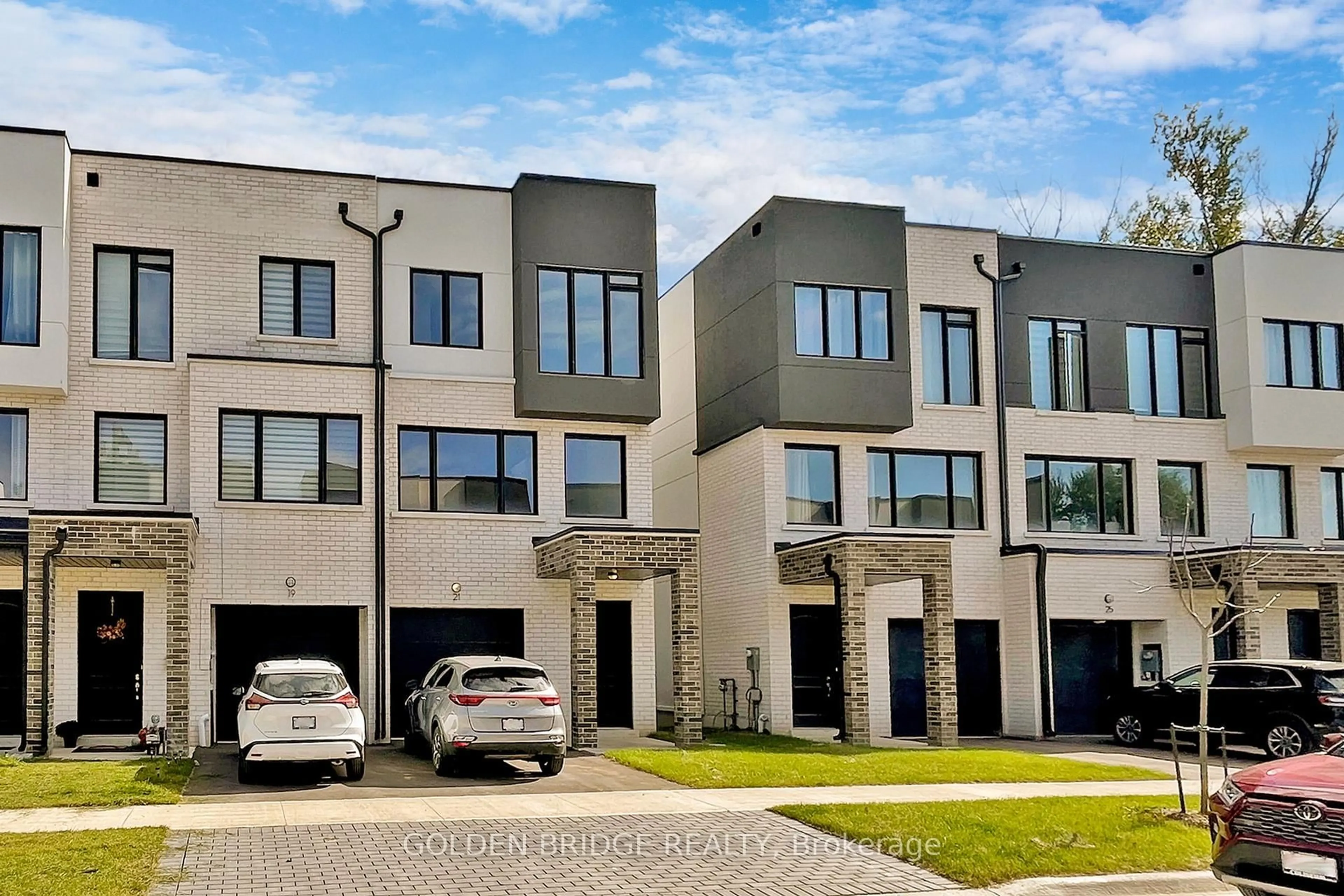 Unknown for 21 Persica St, Richmond Hill Ontario L4E 2T3